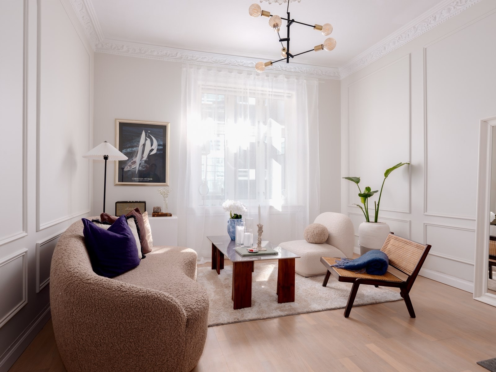 Irina Bjørnhaug v/ Nordvik presenterer Hauchs gate 2B! Galleribilde