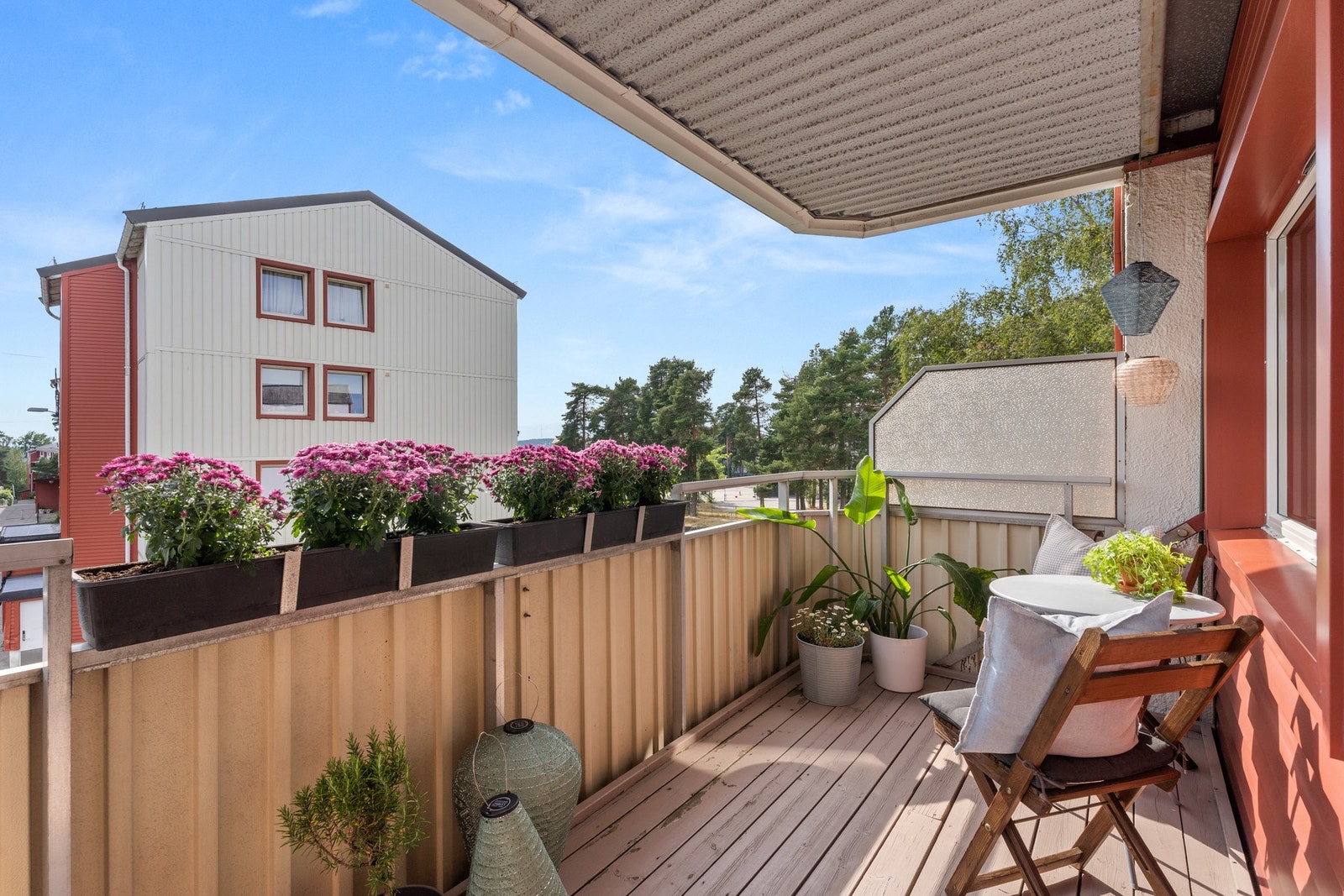 Velkommen til Vetlandsveien 76! Presentert av Privatmeglere Fridtjof Sparbo og Marius Semmerud Berg. Galleribilde