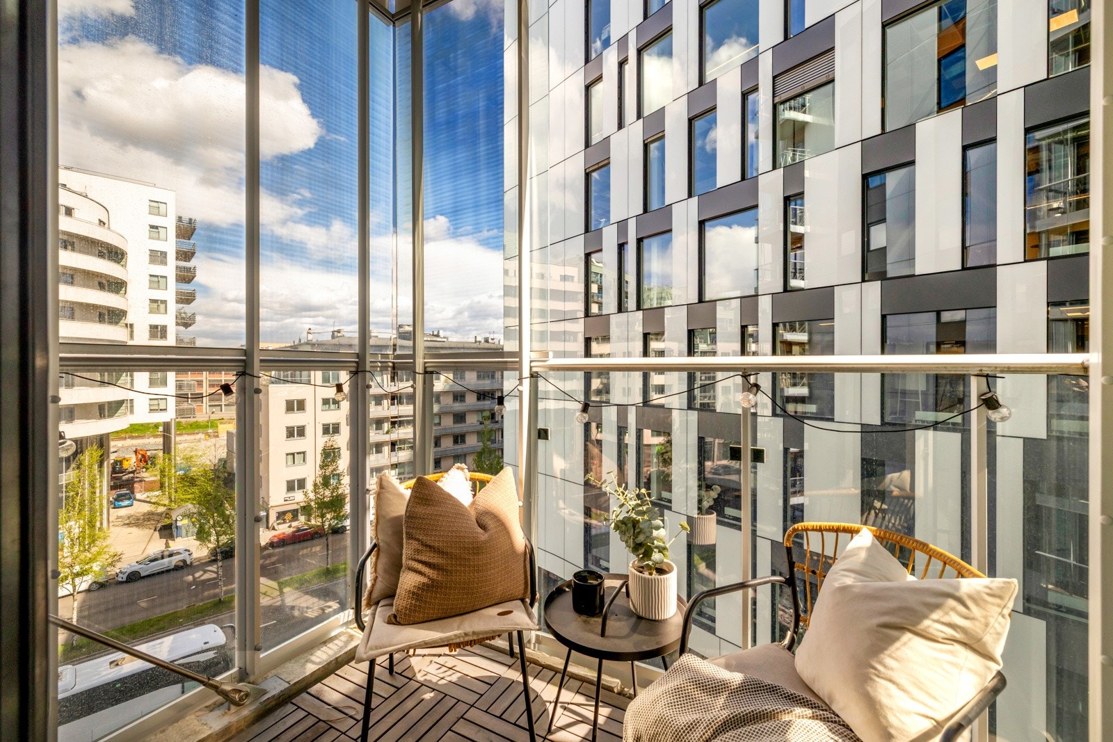 Her har vi gleden av å presentere en moderne og stilren leilighet med en svært attraktiv beliggenhet på Majorstuen. Galleribilde