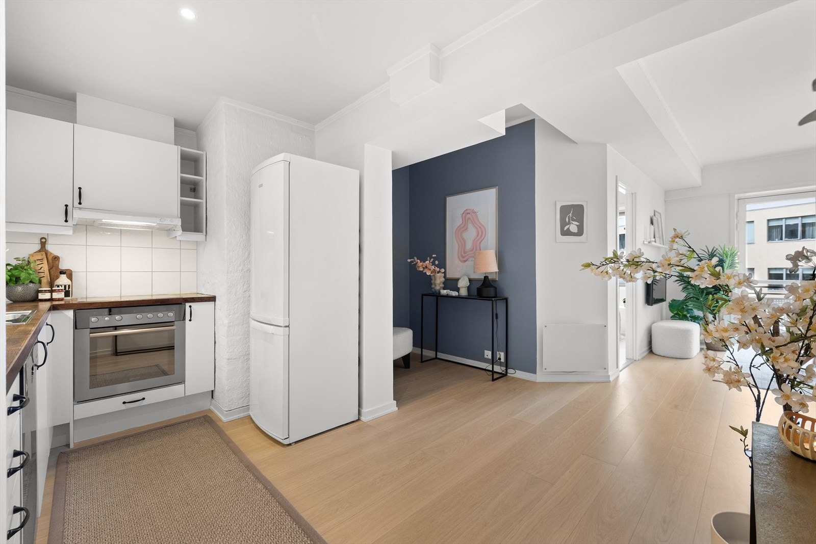 Leiligheten er tilknyttet et felles, automatisert brannvarslingsanlegg (Autronica) for økt sikkerhet. Galleribilde