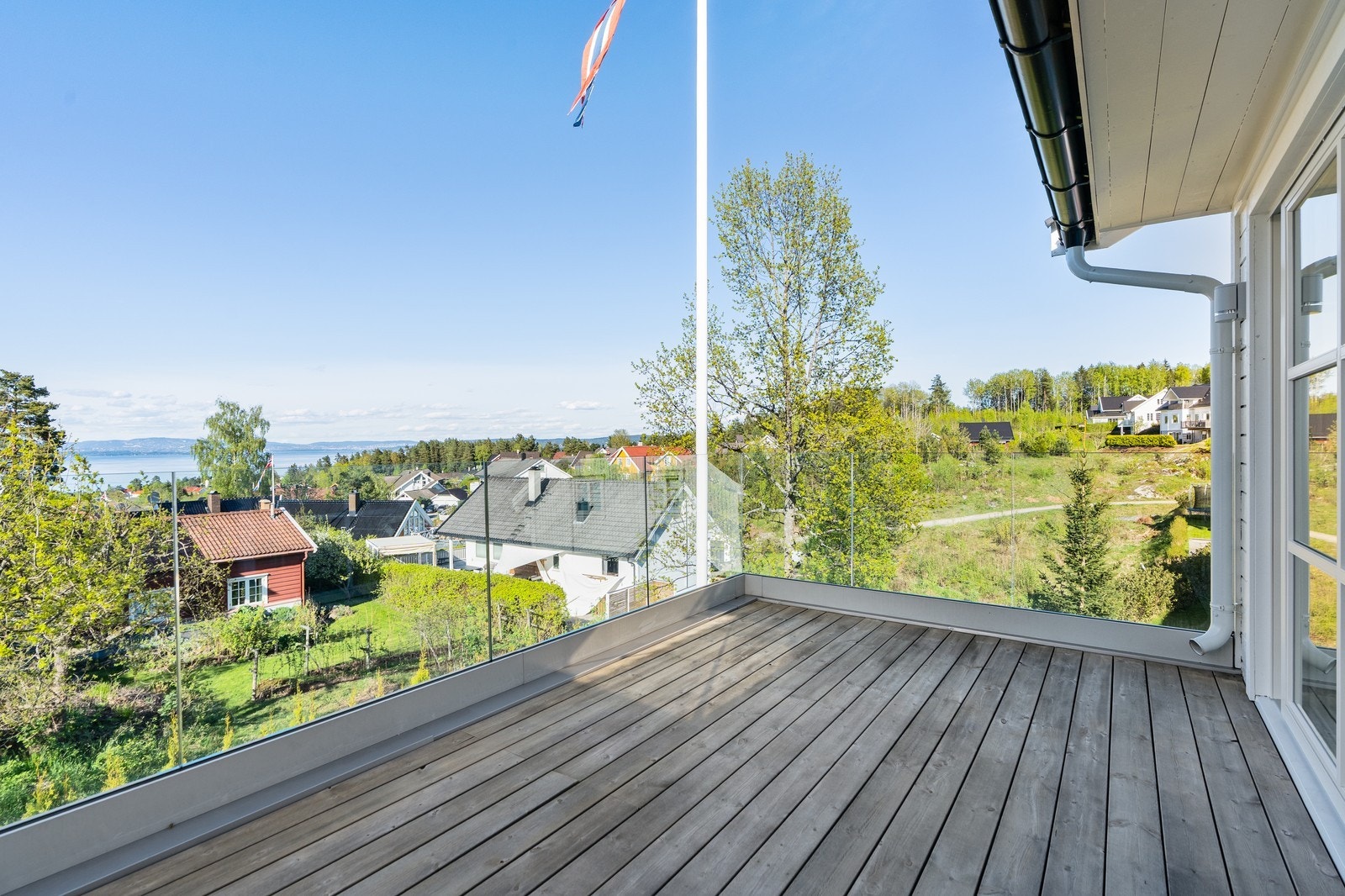 Utsikt fra balkong. Galleribilde