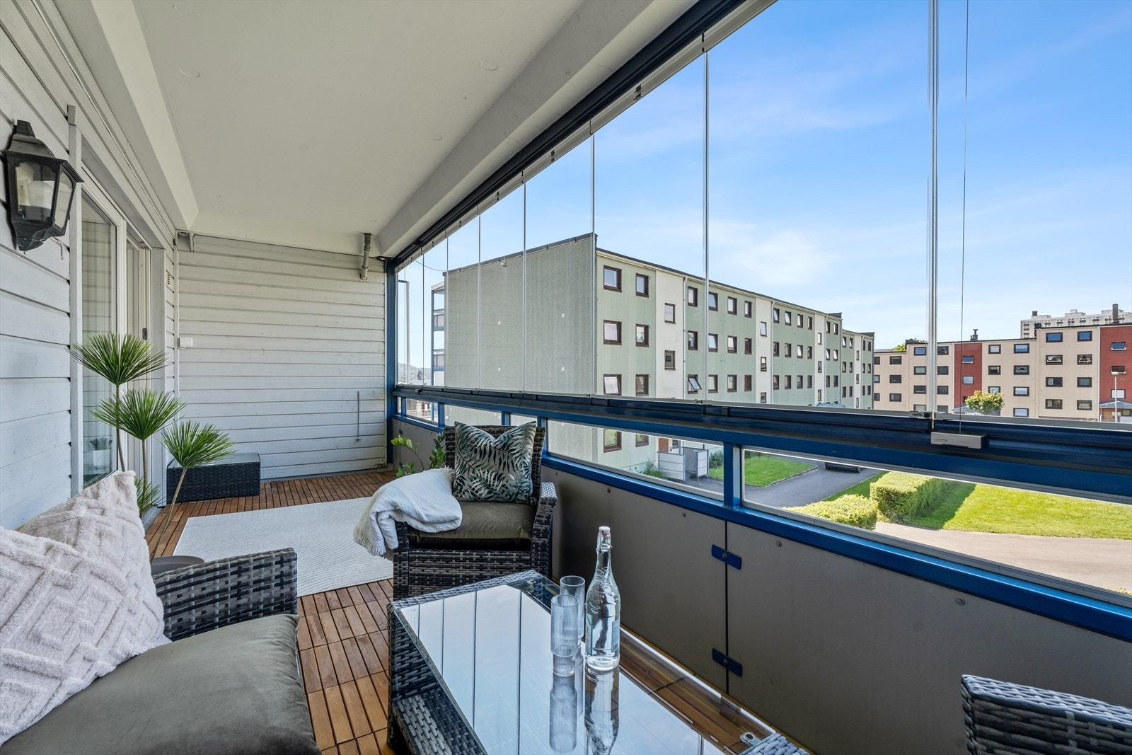 Her har vi gleden av å presentere en gjennomgående og lekker 3 (4)-roms i et av Veitvets beste brl. Galleribilde