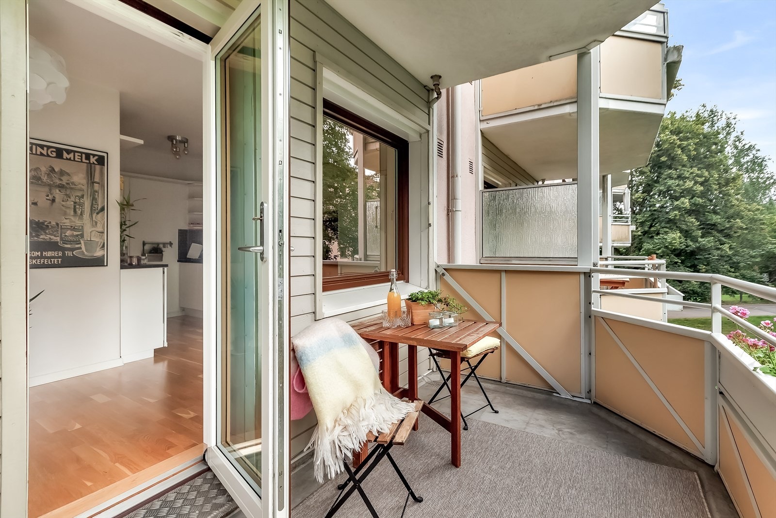 Balkongen er på hele 7 kvadratmeter og har utgang fra stuen. Galleribilde