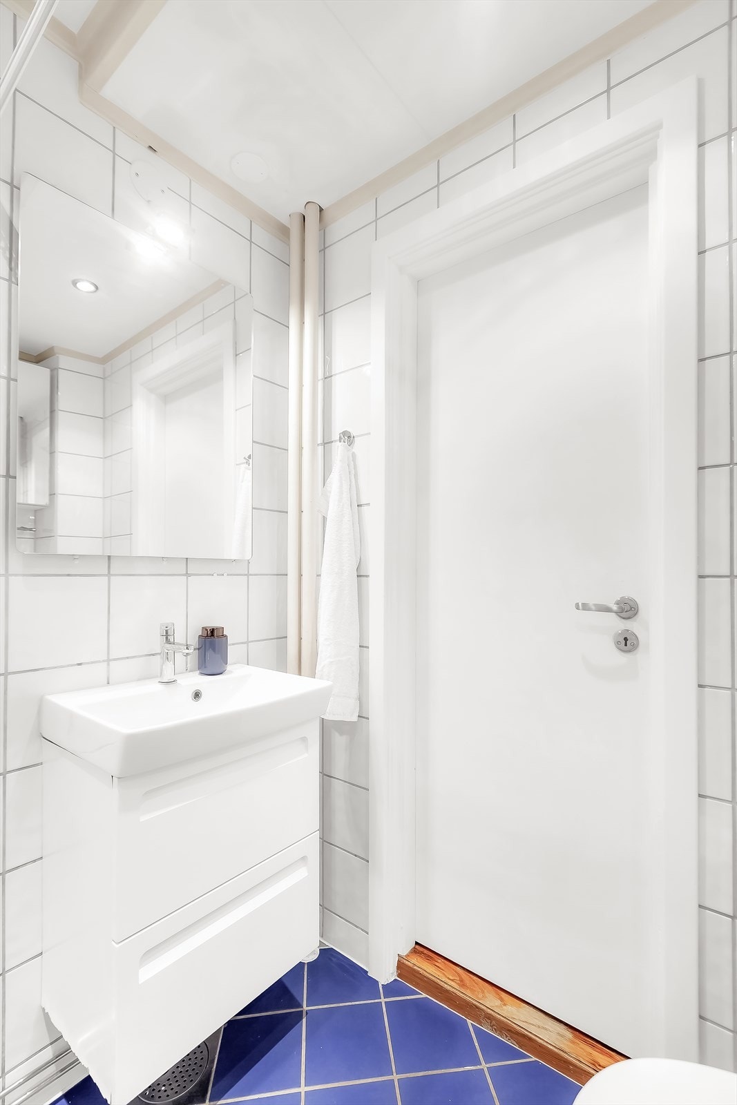 Det er også opplegg for vaskemaskin på badet. Galleribilde