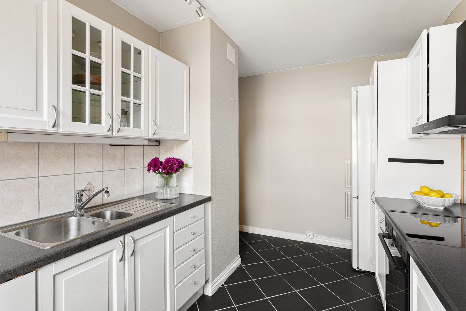 Mulighet å gjøre om til 4-roms ved å flytte kjøkkenet ut i stuen. Galleribilde