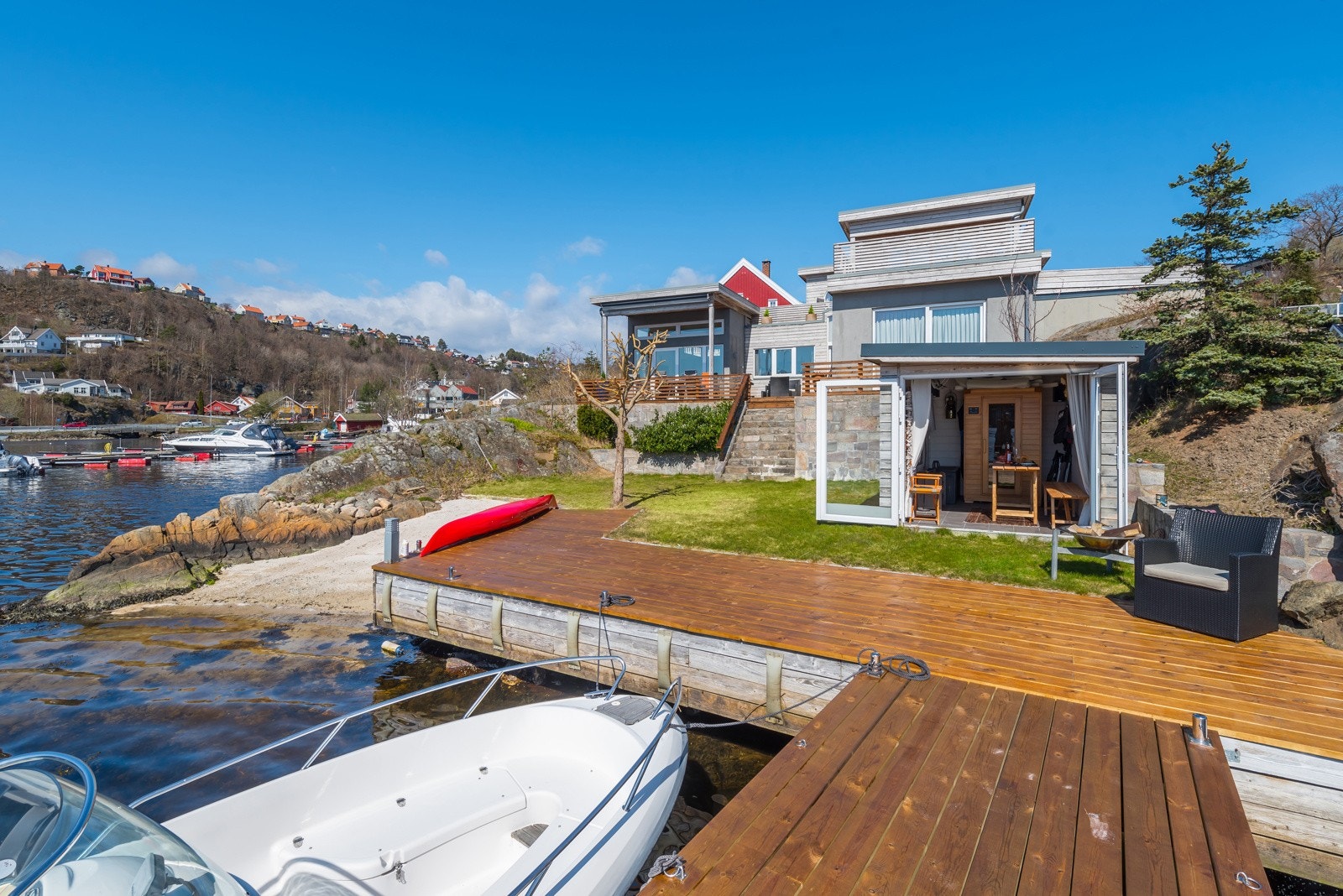 Bryggeanlegget er nylig oppgradert(2024) Galleribilde