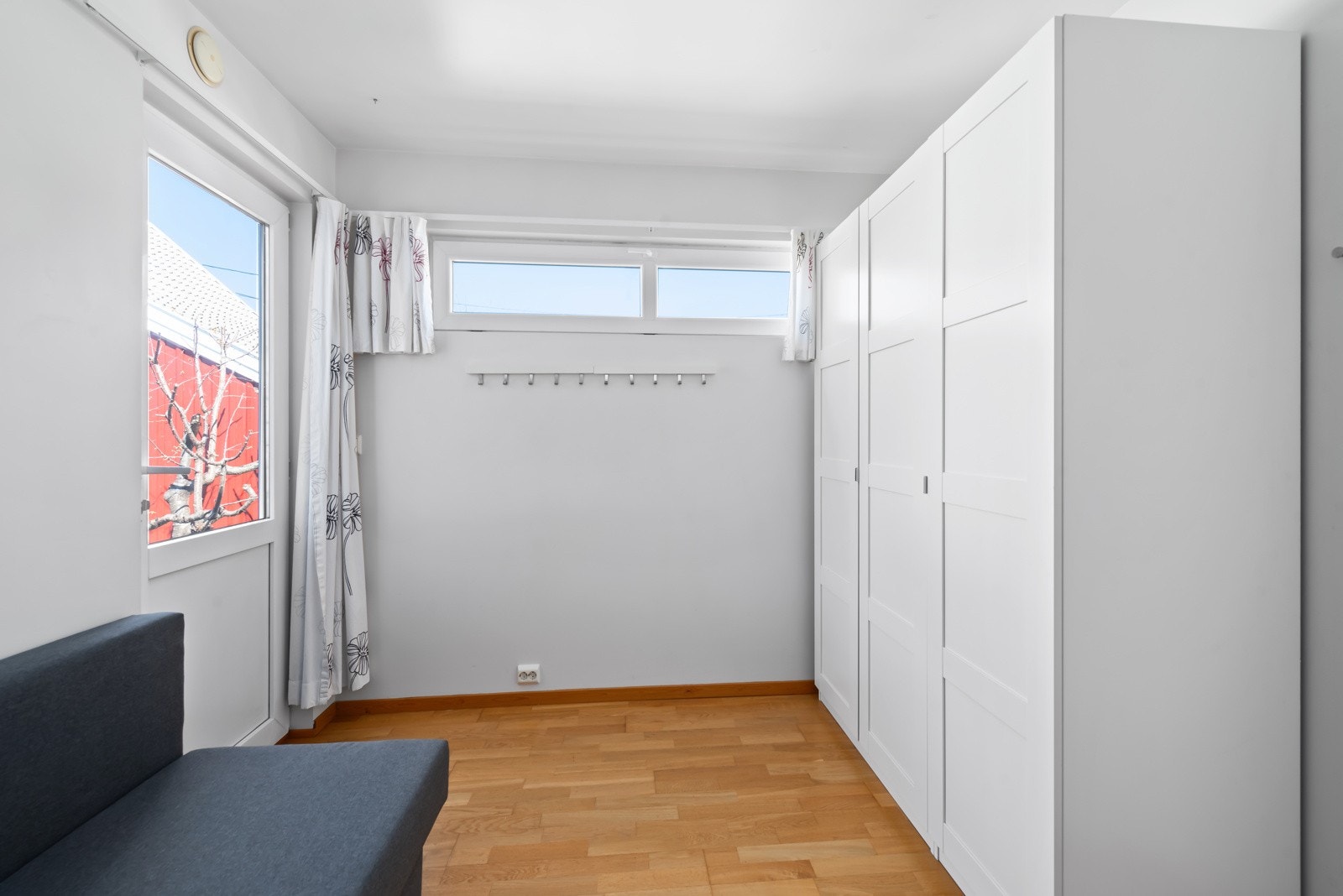 Godt med garderobeskap. Galleribilde