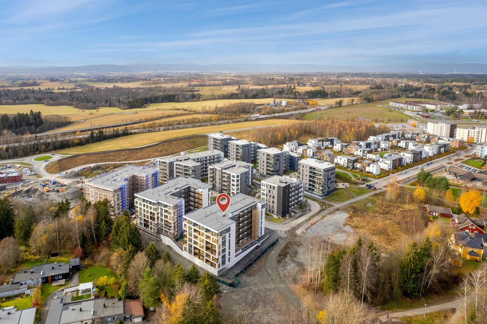 I Vestbyen er du omgitt av grønt på alle kanter. Samtidig blir du boende midt i smørøyet i forhold til butikker, barnehager, skoler, skog og mark. Galleribilde