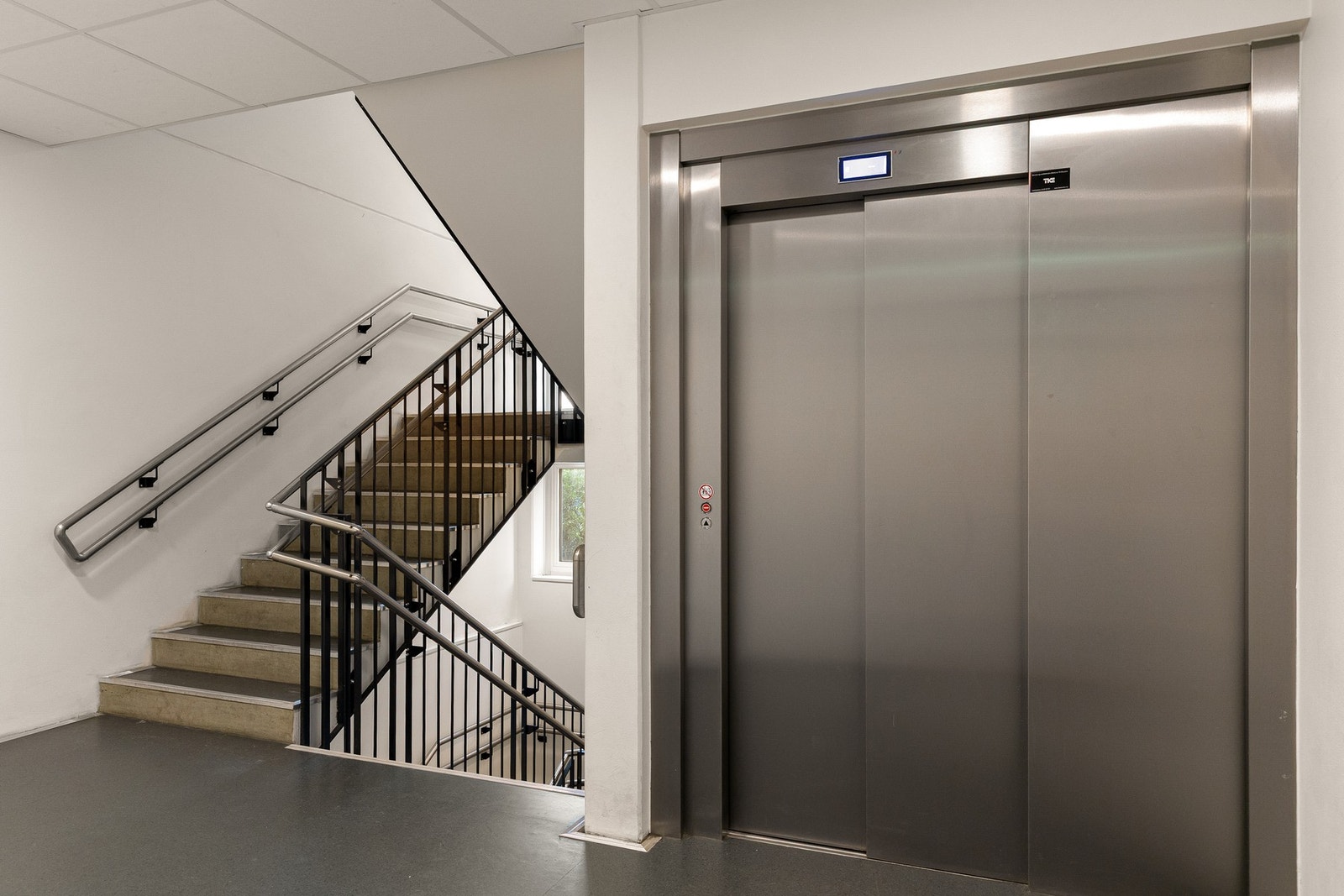 Heis i bygget. Galleribilde