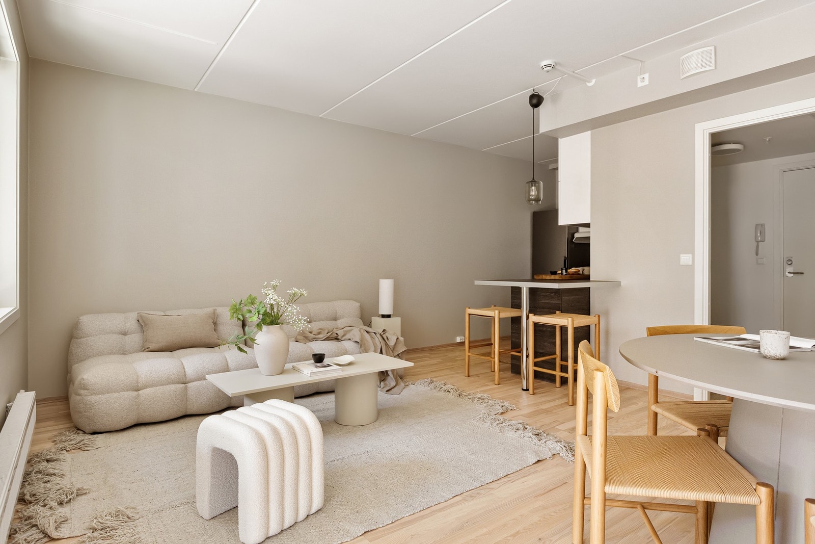 Rommets størrelse gjør at man naturlig får inndeling i flere soner. Galleribilde