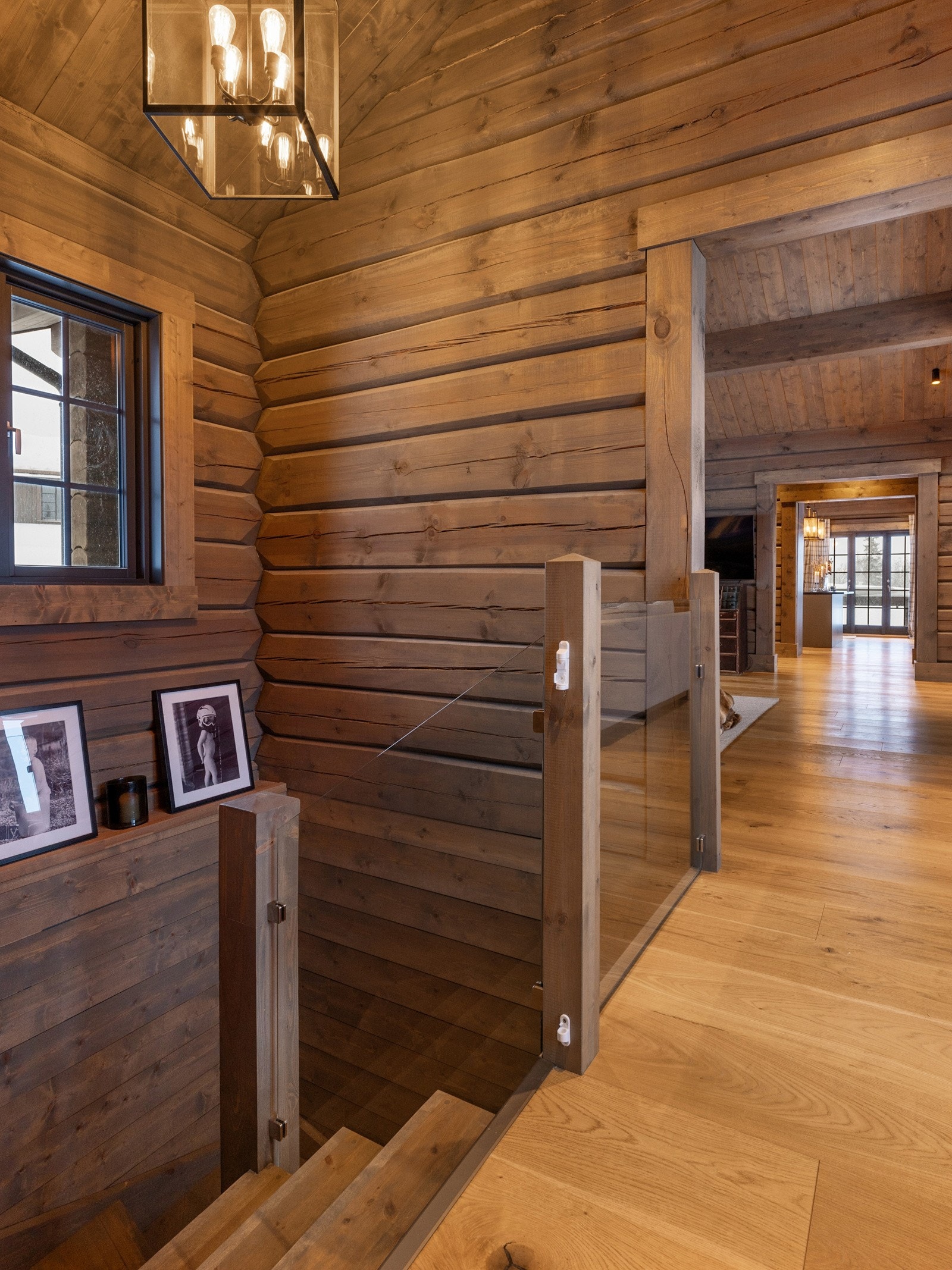 Innvendige overflater med solide materialer og god håndverksmessig utførelse. Galleribilde