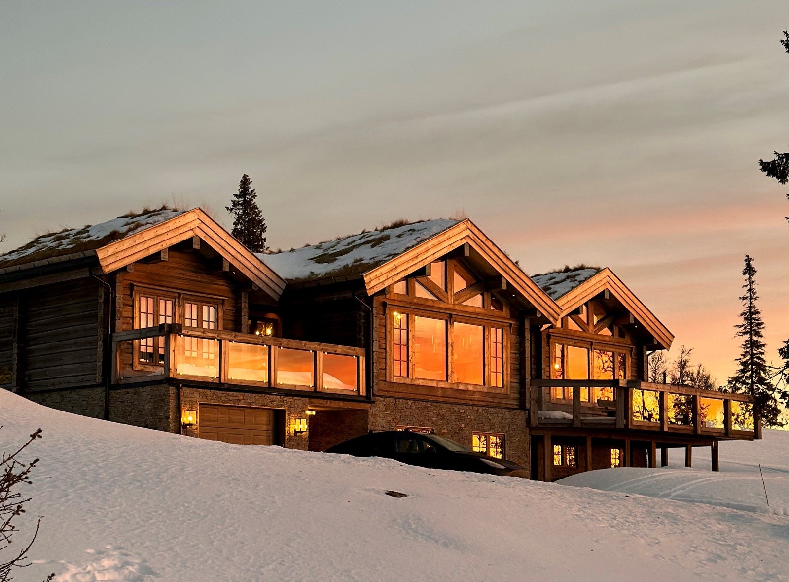 Svartskardvegen 198 - Flott arkitektur Galleribilde