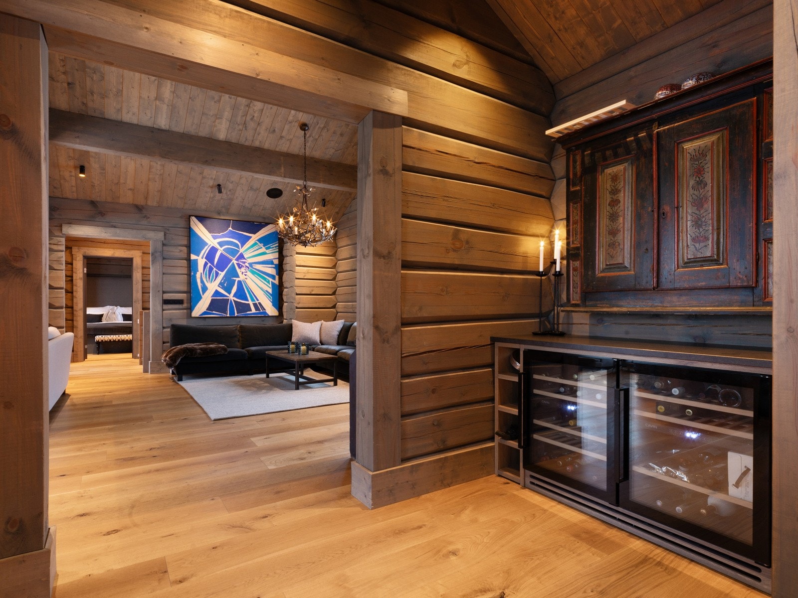 Innvendig panel og tømmer er behandlet med Osmo Fjell. Galleribilde