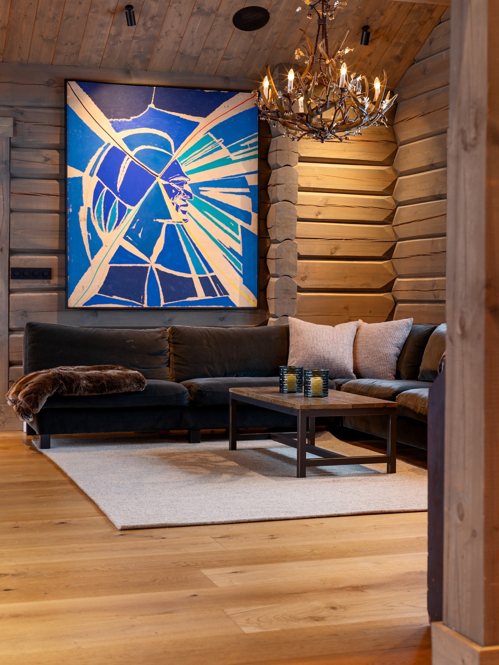 Her er det deilig å finne sofakroken etter en lang dag utendørs. Galleribilde