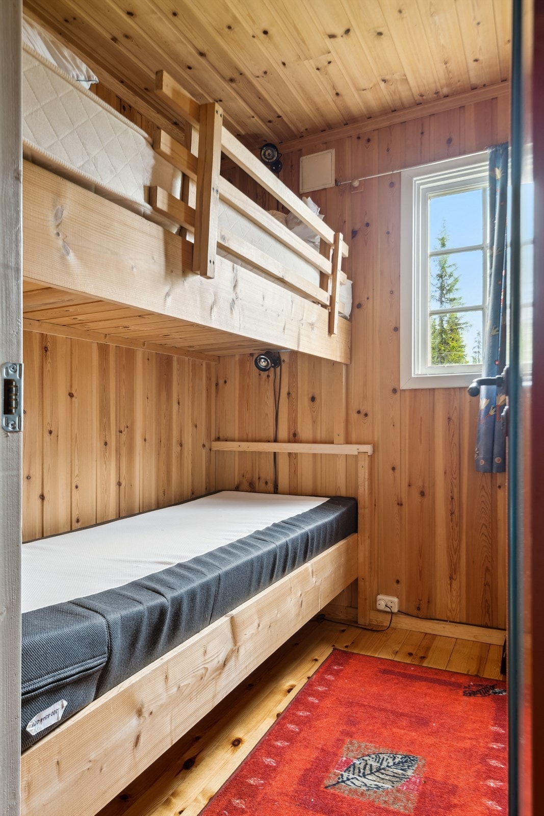 To av rommene er innredet med køyesenger. Galleribilde