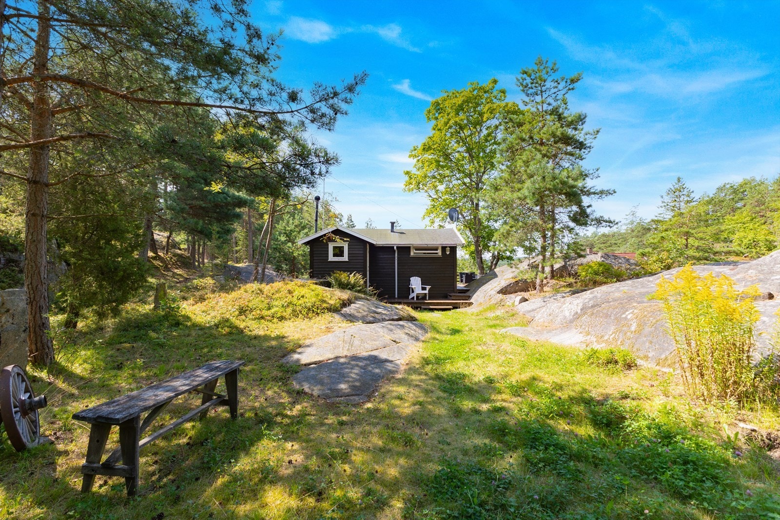 Botnekilveien 119 er en enkel fritidsbolig opprinnelig oppført i 1969 som går over 1 plan. Den ligger idyllisk og usjenert til på en vakker naturtomt. Galleribilde