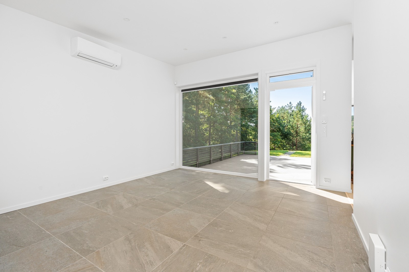 Hall med varmepumpe Galleribilde