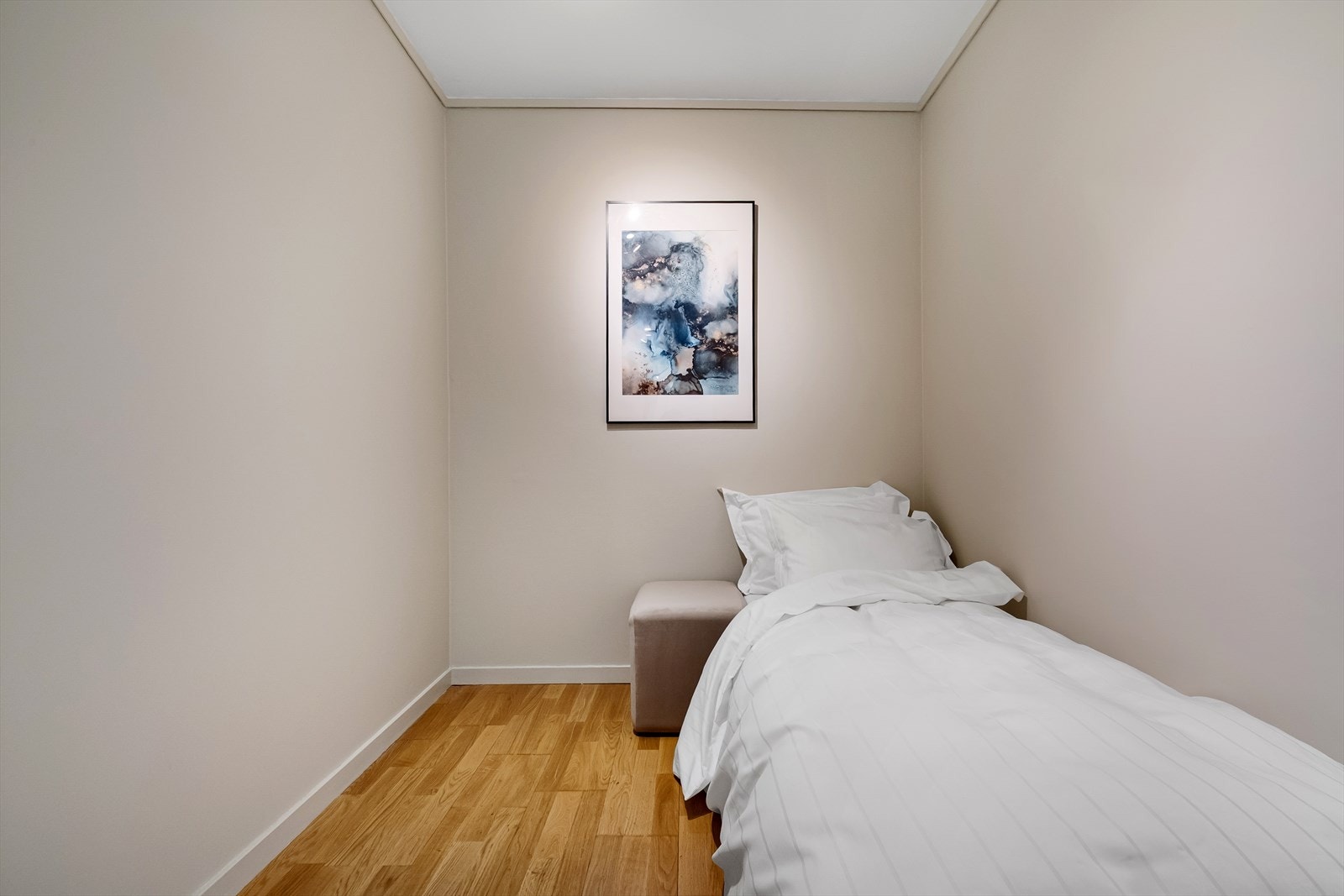 - Rommet er ikke godkjent som soverom - Galleribilde