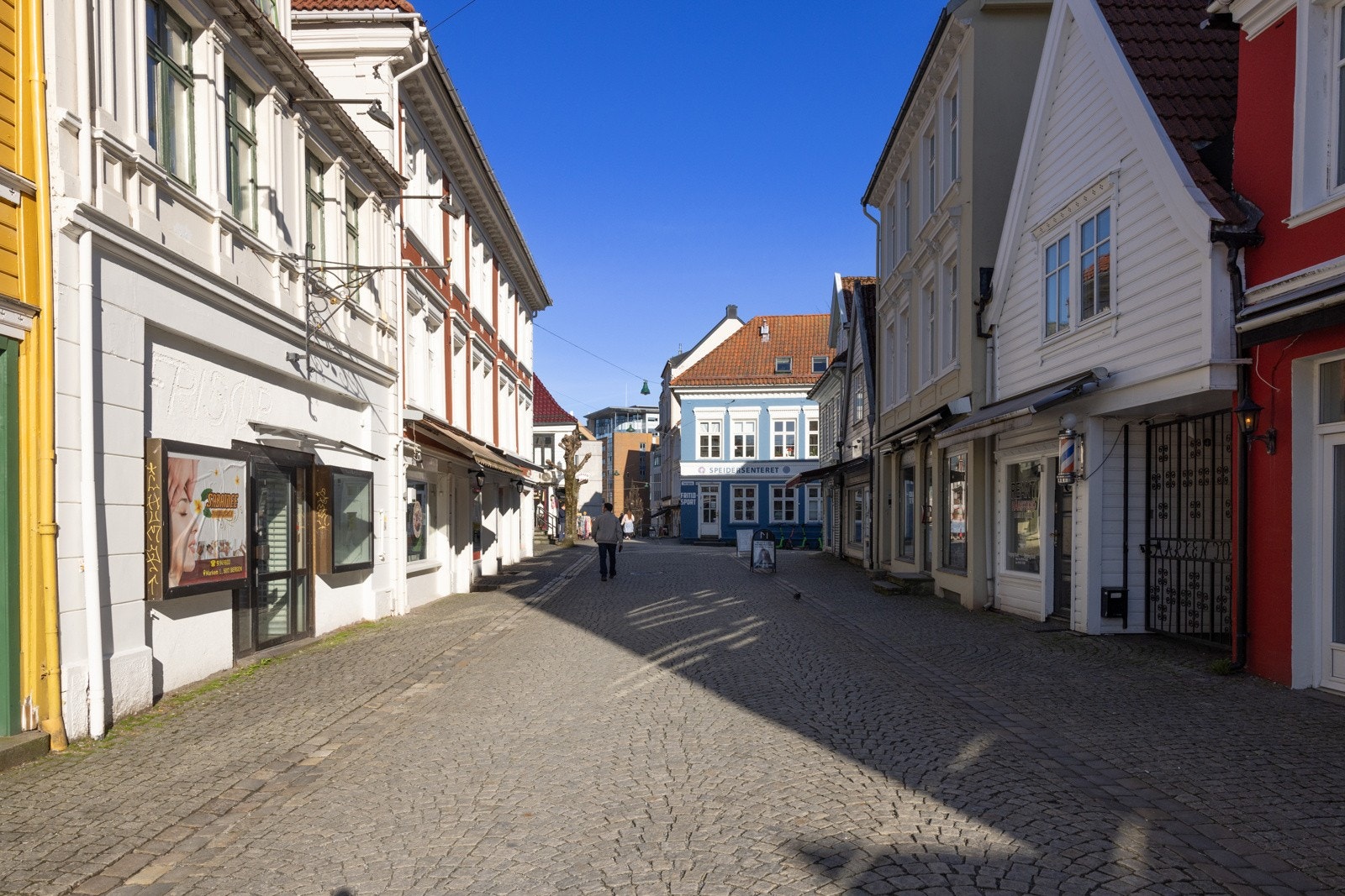 Er du fortsatt i tvil er du hjertelig velkommen på visning! Galleribilde