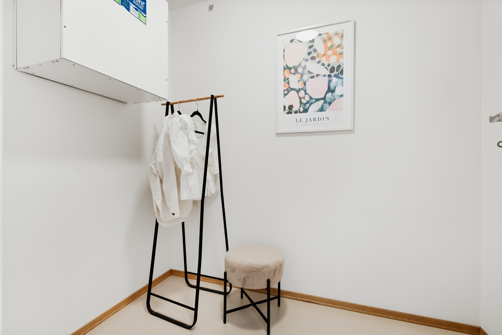 I tilknytning til entréen finner du også en praktisk innvendig bod på ca. 3 kvm Galleribilde