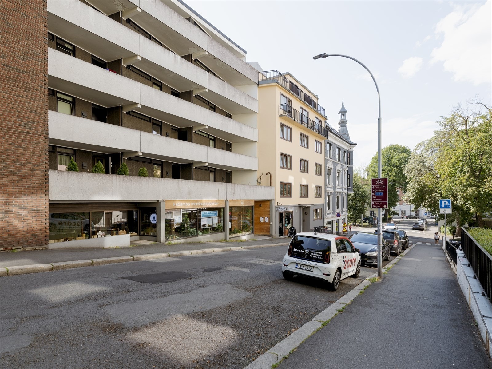 Leiligheten ligger i hjertet av Majorstuen - et populært og sentralt boligområde med nærhet til alt av byens fasiliteter Galleribilde