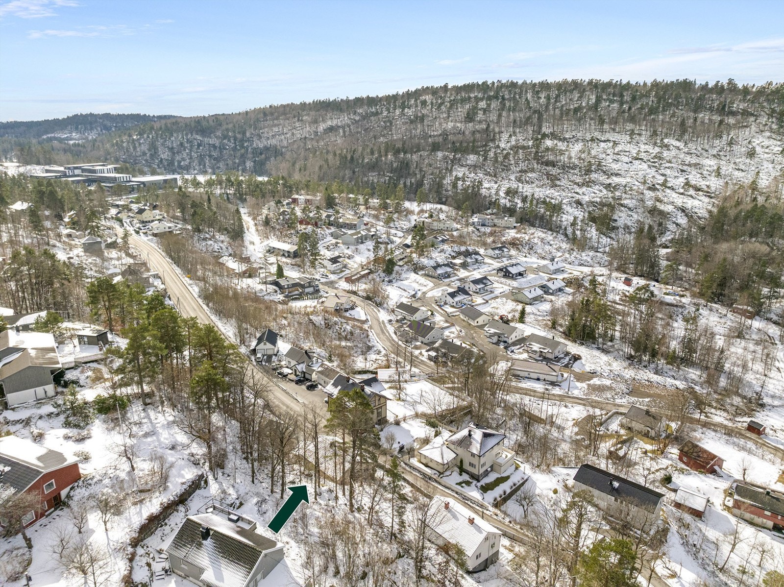 Dronebilde - VGS helt i enden av bildet Galleribilde