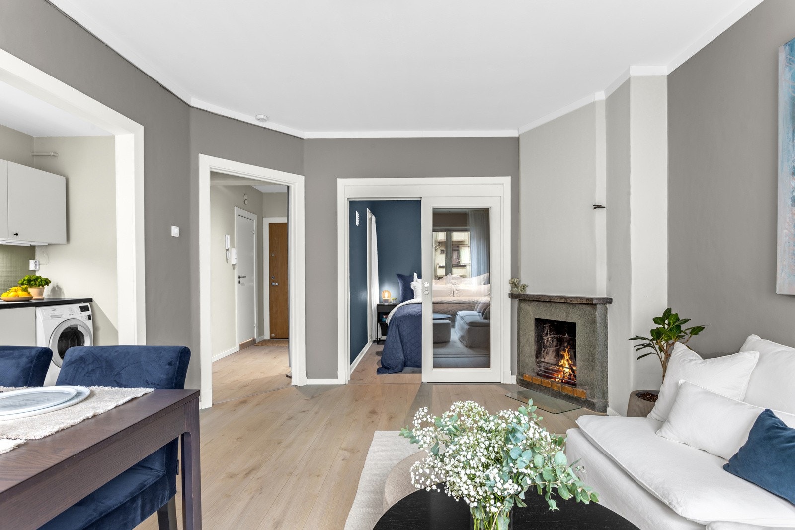 Leiligheten har en svært praktisk planløsning som sørger for en god og romslig romfølelse. Galleribilde