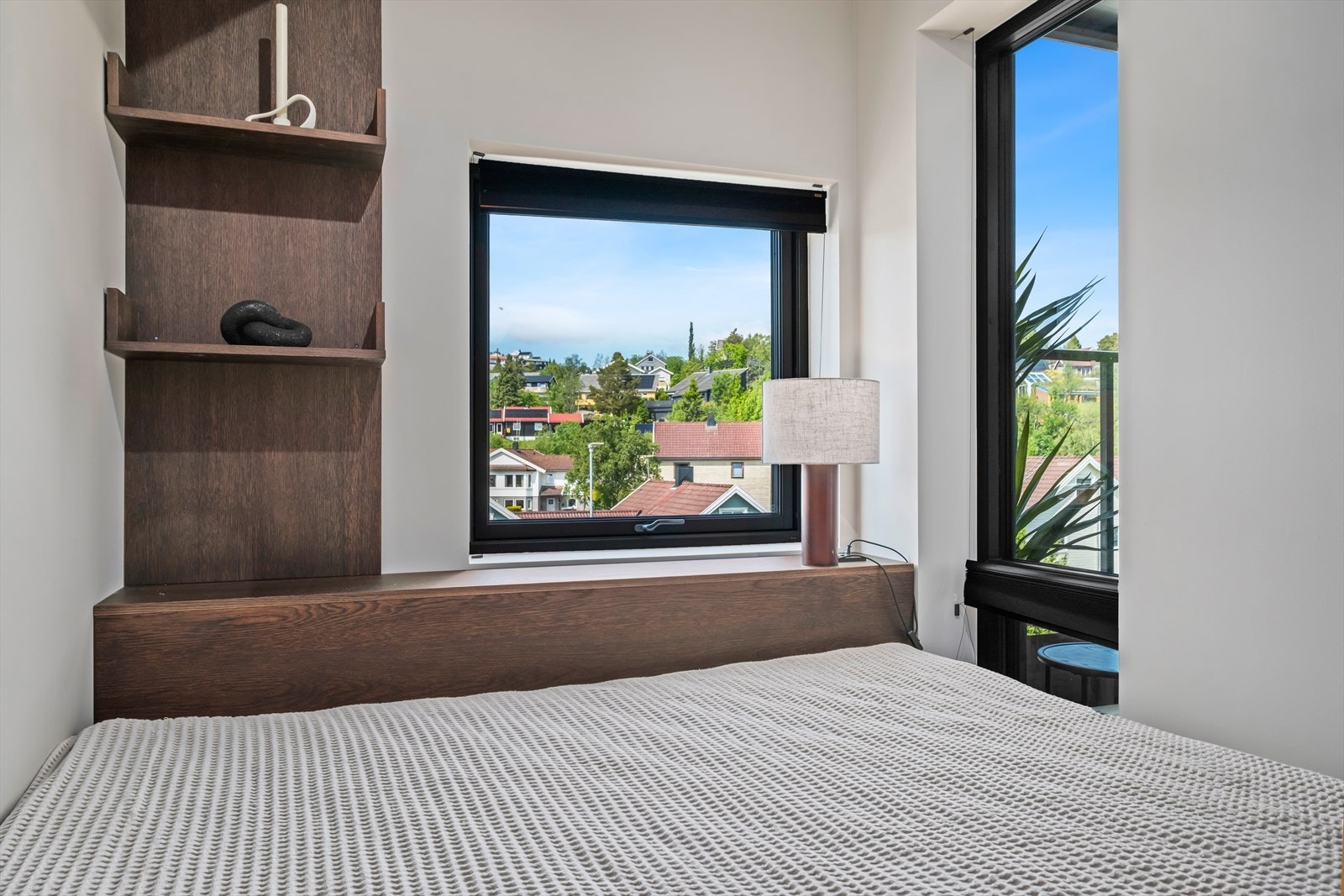 Med leiligheten følger det en praktisk bod i kjeller. Galleribilde