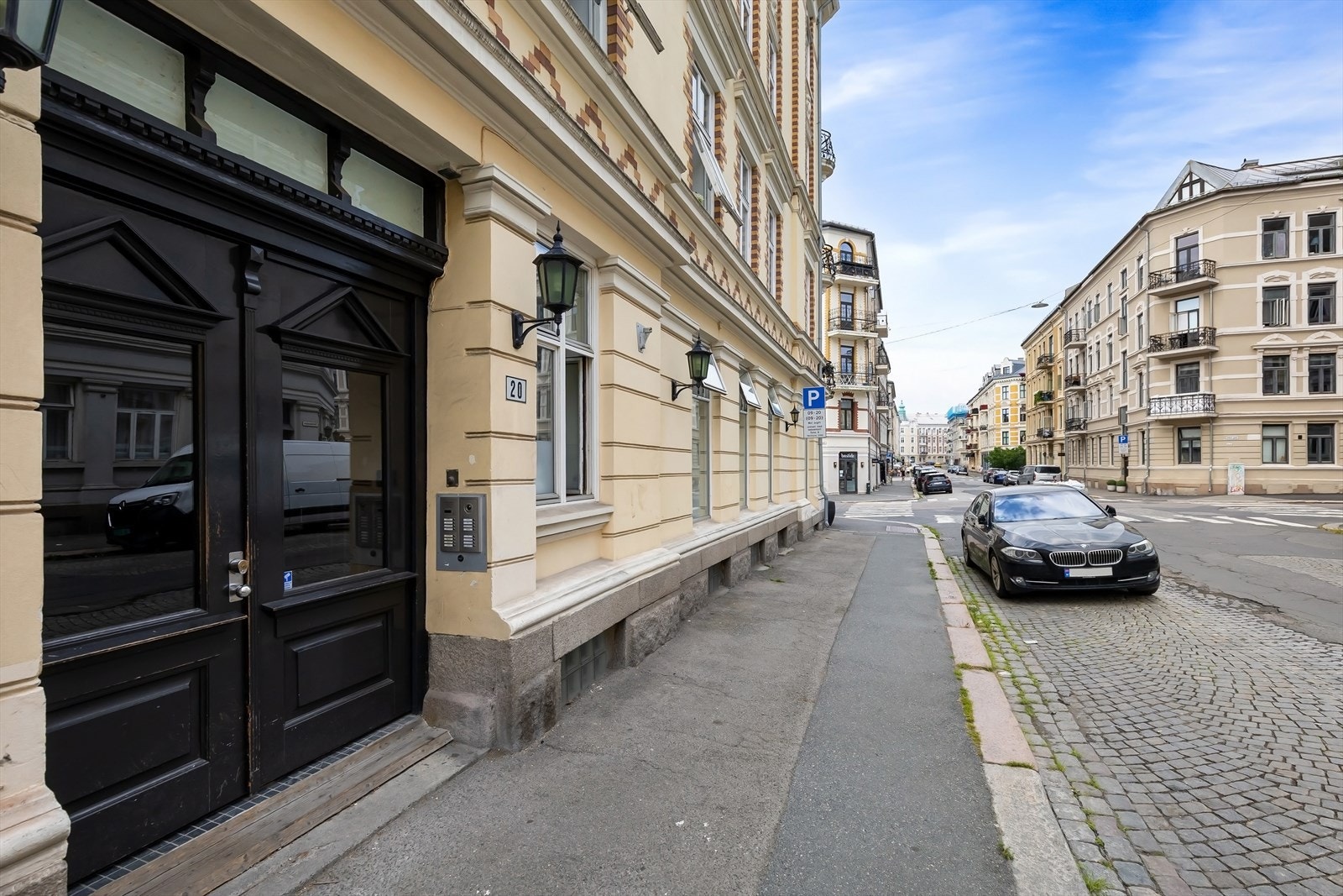 Leiligheten ligger i et hyggelig strøk på Frogner, med alt av fasiliteter i umiddelbar nærhet. Galleribilde