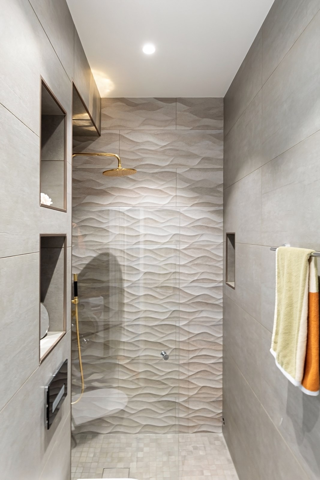 Lekker dusjsone med nisjeløsninger. Galleribilde