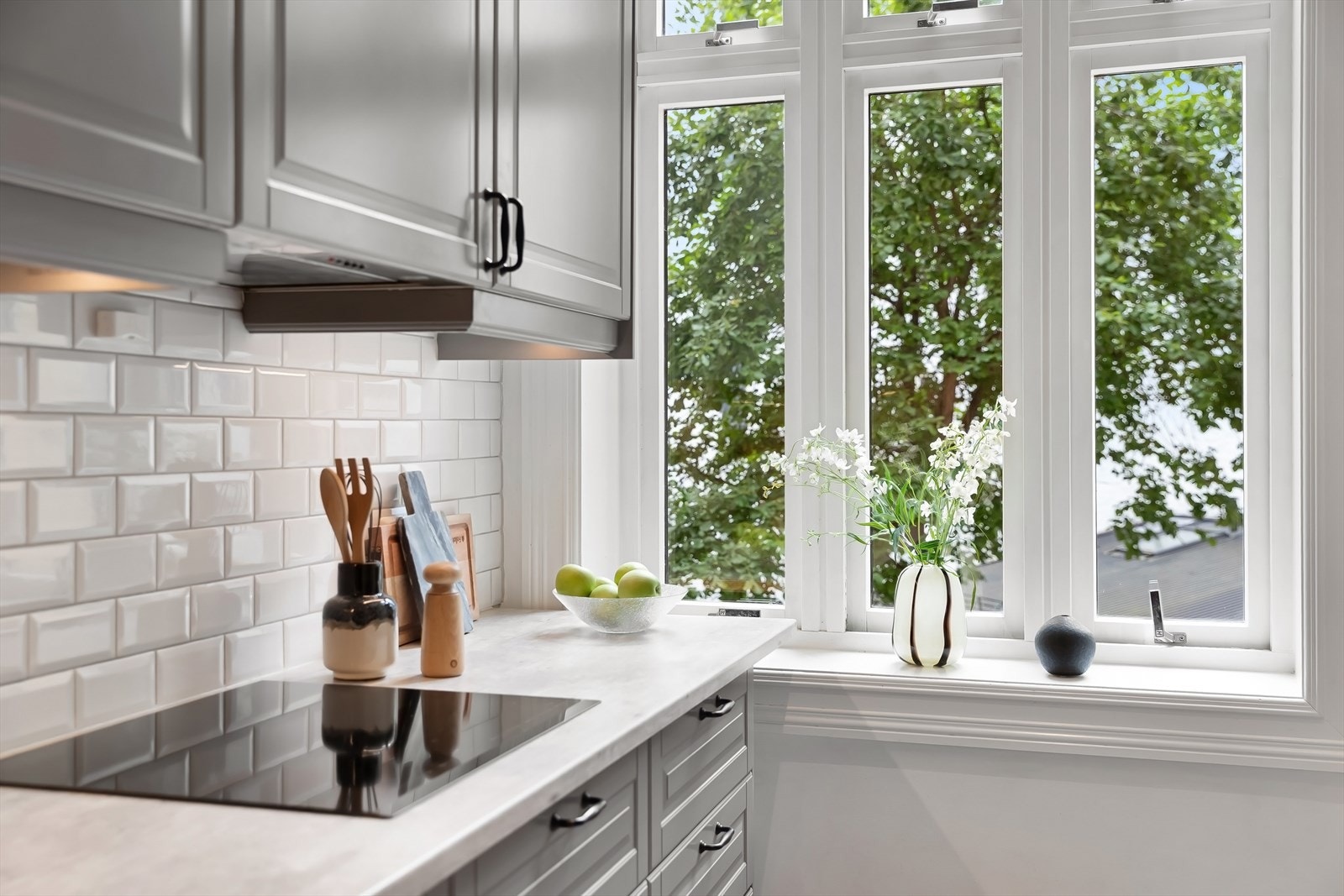 Også her har du store vindusflater som gir godt med naturlig lysinnslipp Galleribilde