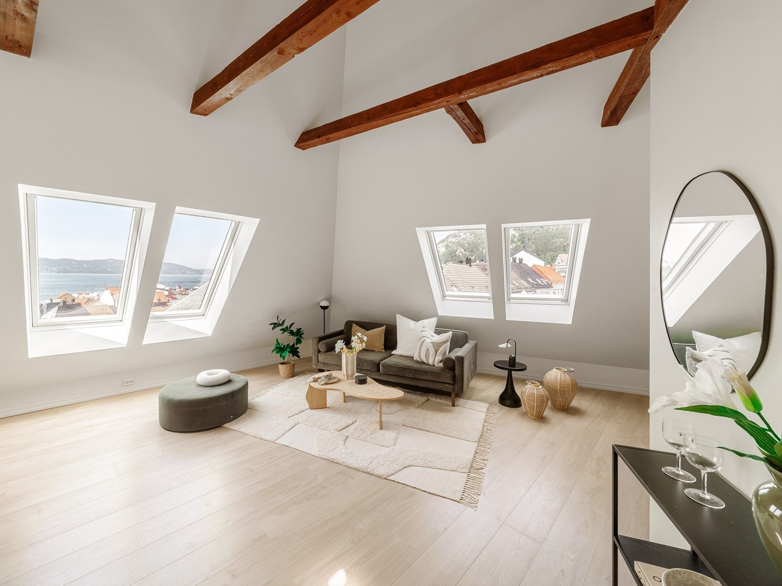 Velkommen til Ekregaten 9 - Presentert av Stian Yndestad v/Eiendomsmegler Norge! Galleribilde