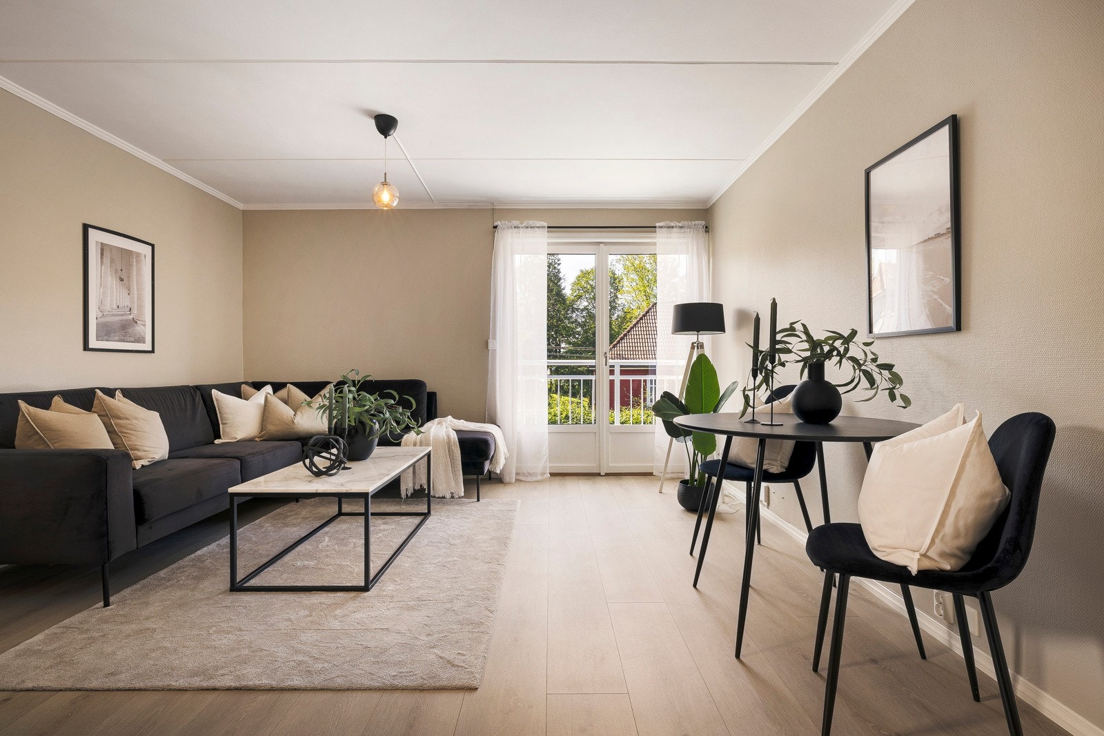 - Nattlandsveien 8 presentert av PrivatMegleren v/ Nicolai Sundbye - Galleribilde