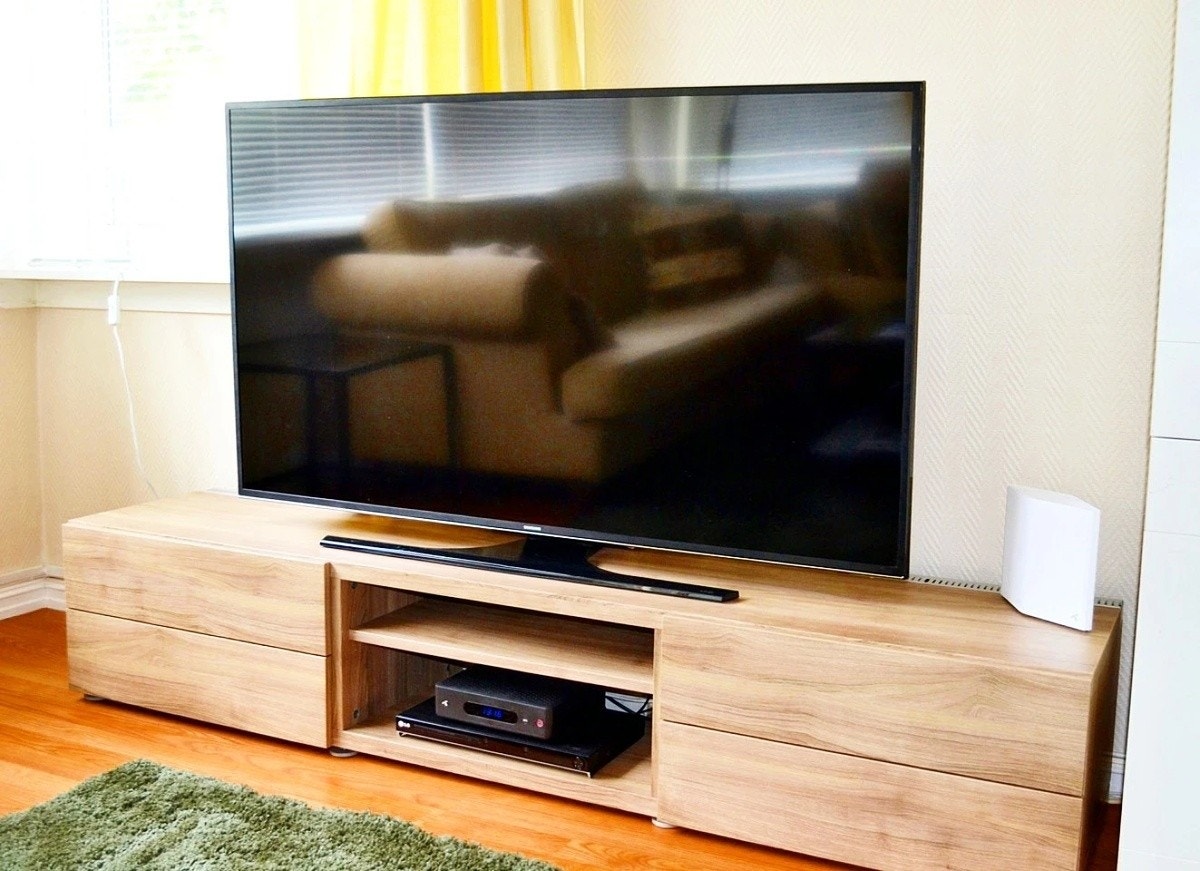 Internett, TV-abonnement og kanaler inkludert Galleribilde