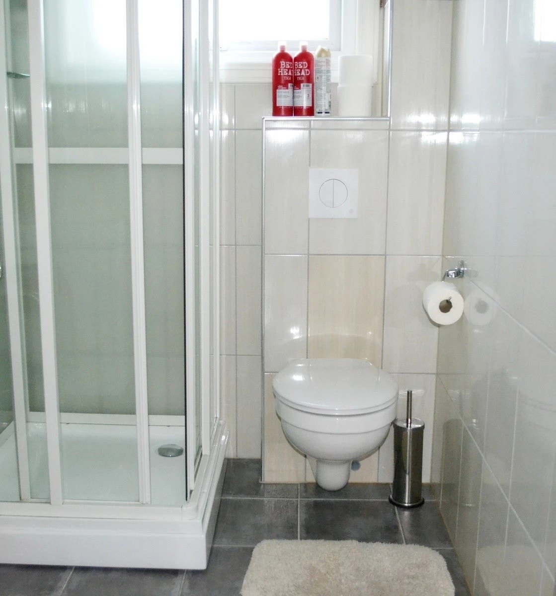 Lyst og rent felles bad Galleribilde