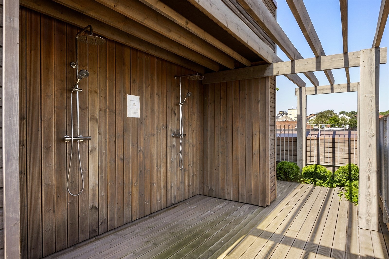 Felles takterrasse - Utedusjer Galleribilde