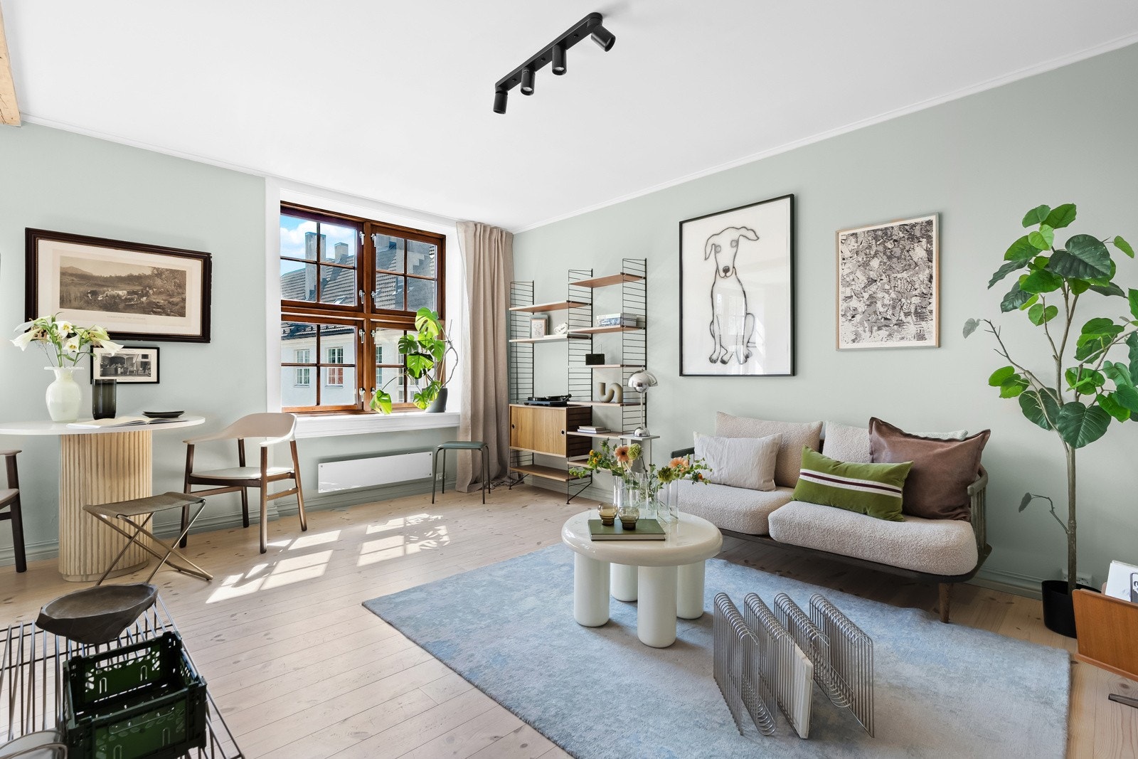 Velkommen til Dynekilgata 9B, presentert av Schala & Partners avd. Bjørvika / Gamle Oslo ved Linus Juell, tlf. 98 64 77 21. Galleribilde