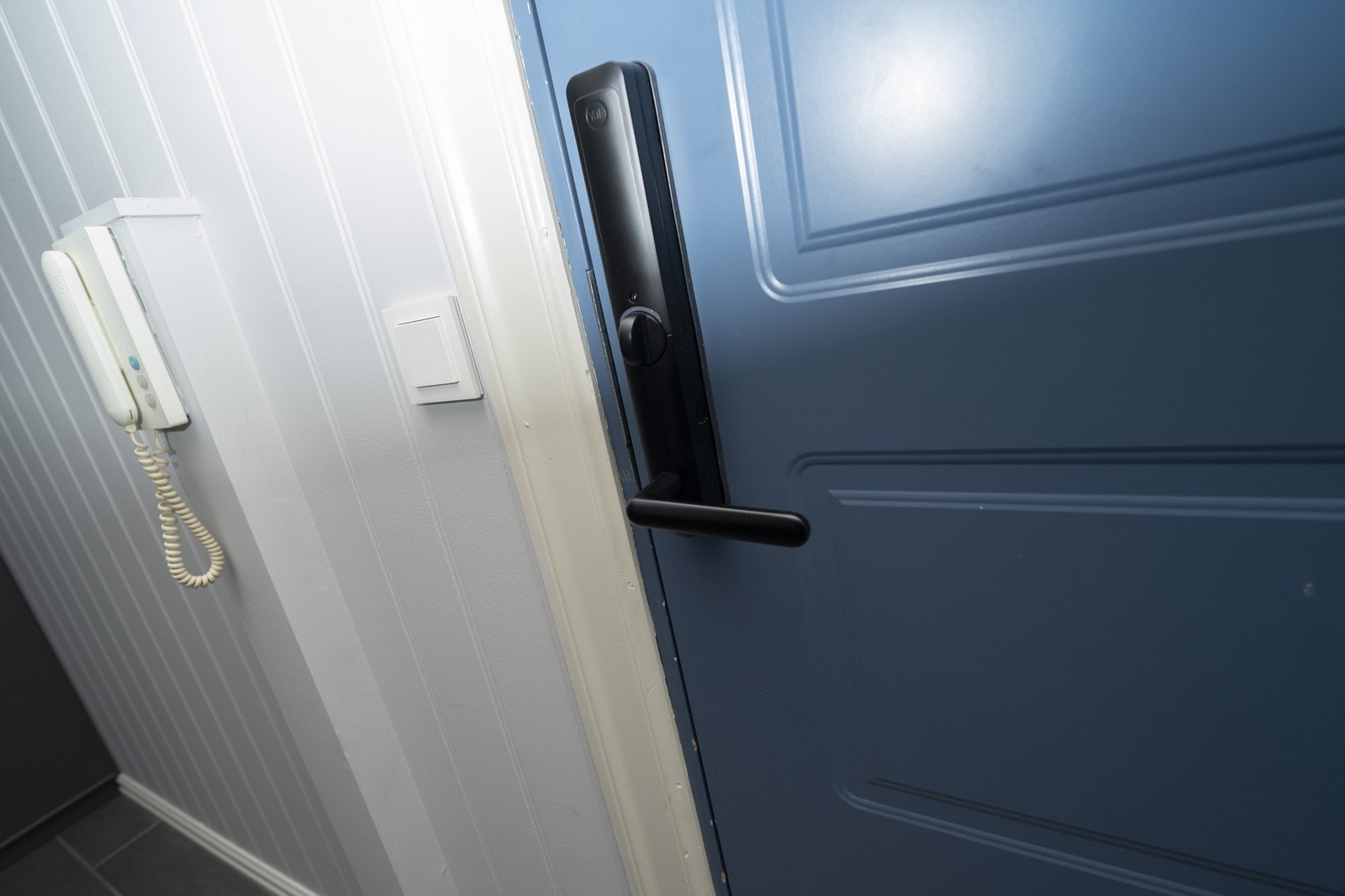 Hele boligen har fjernstyrt smart lys Galleribilde