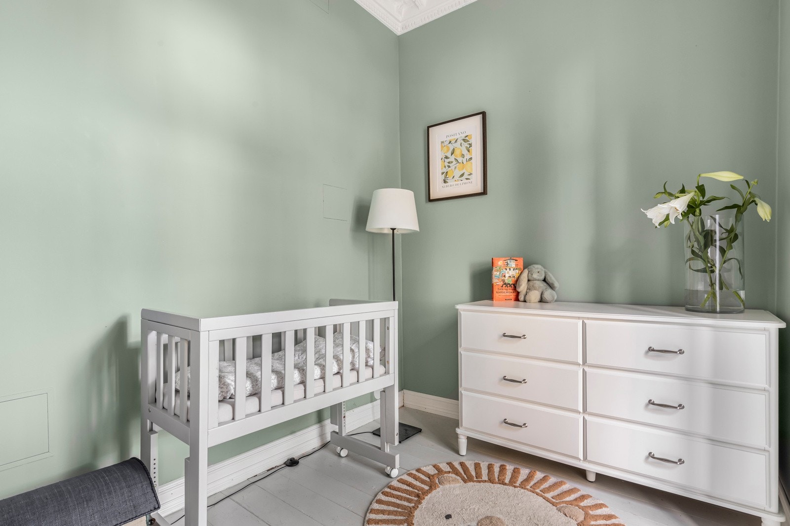 Soverom to har utgang til balkong. Galleribilde