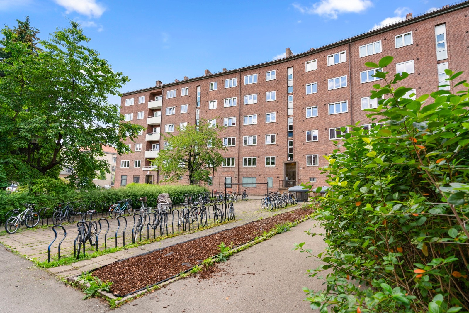 Boligen er plassert like ved populære Sofienbergsparken. Galleribilde