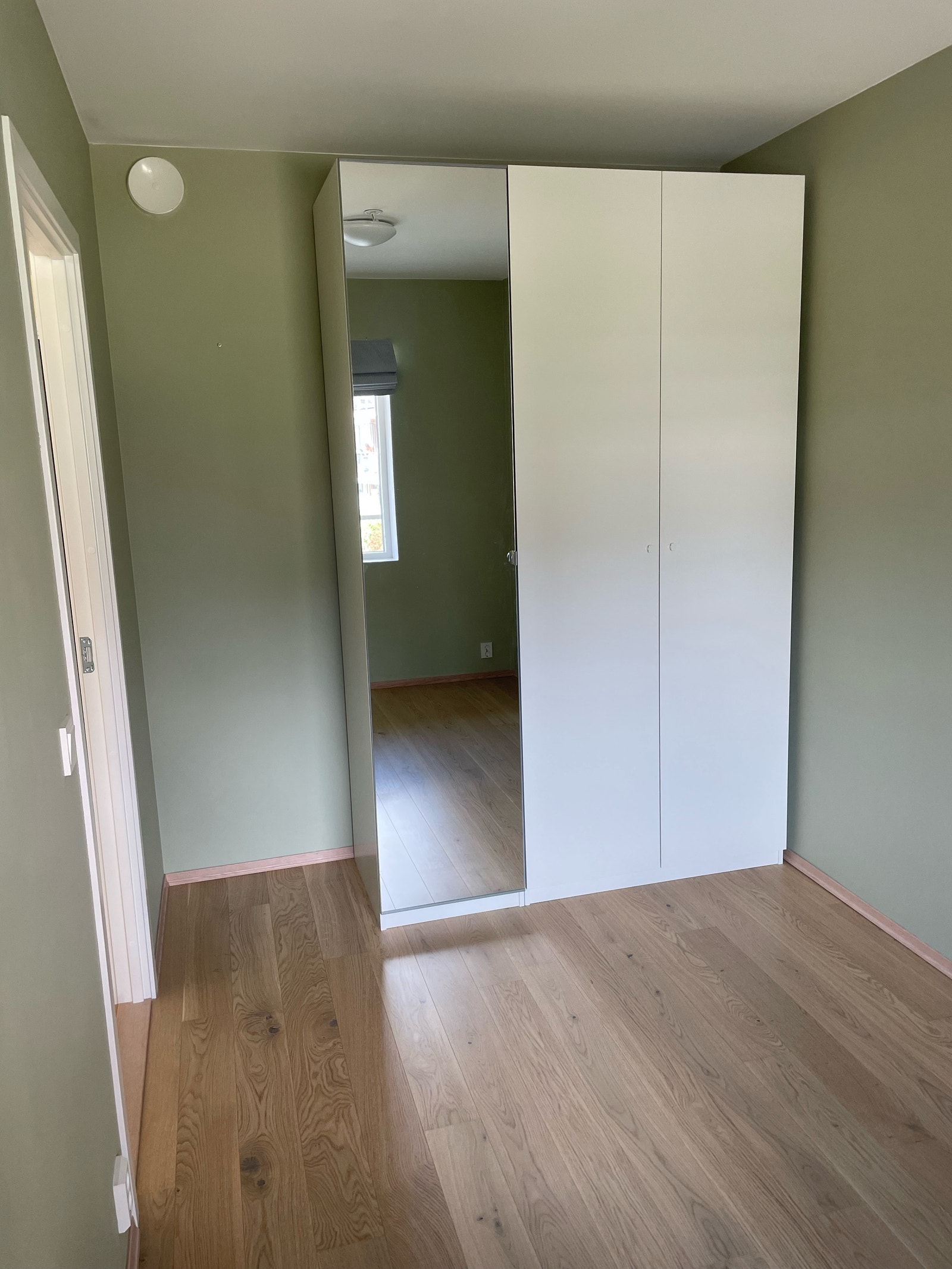 skap på soverom Galleribilde