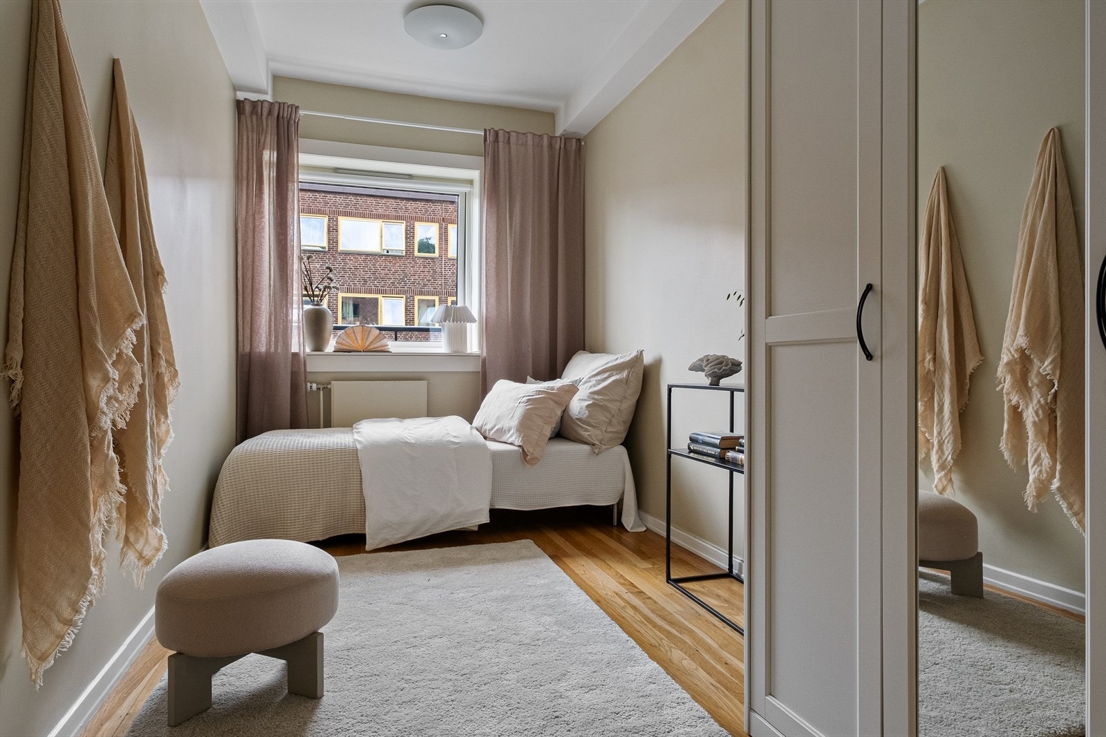 Soverom II passer utmerket som gjesterom/kontor eller barnerom. Galleribilde