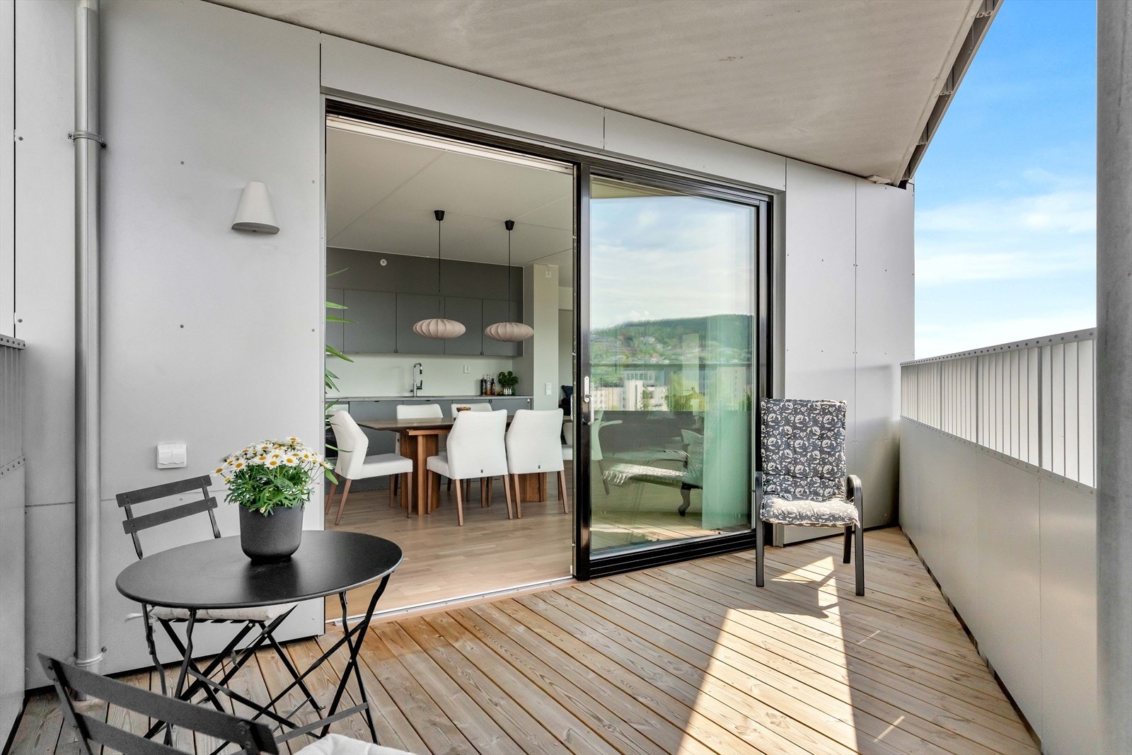 Balkongen er på hele 10 m². Galleribilde