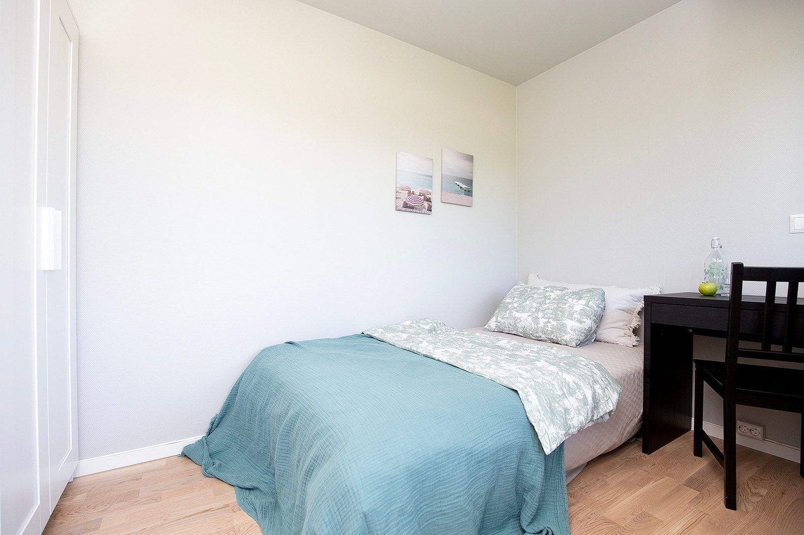 Sov 4 - med utgang til balkong Galleribilde