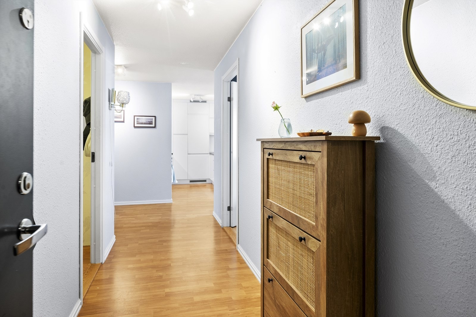 I tillegg disponerer leiligheten en kjellerbod på ca. 4 m² Galleribilde