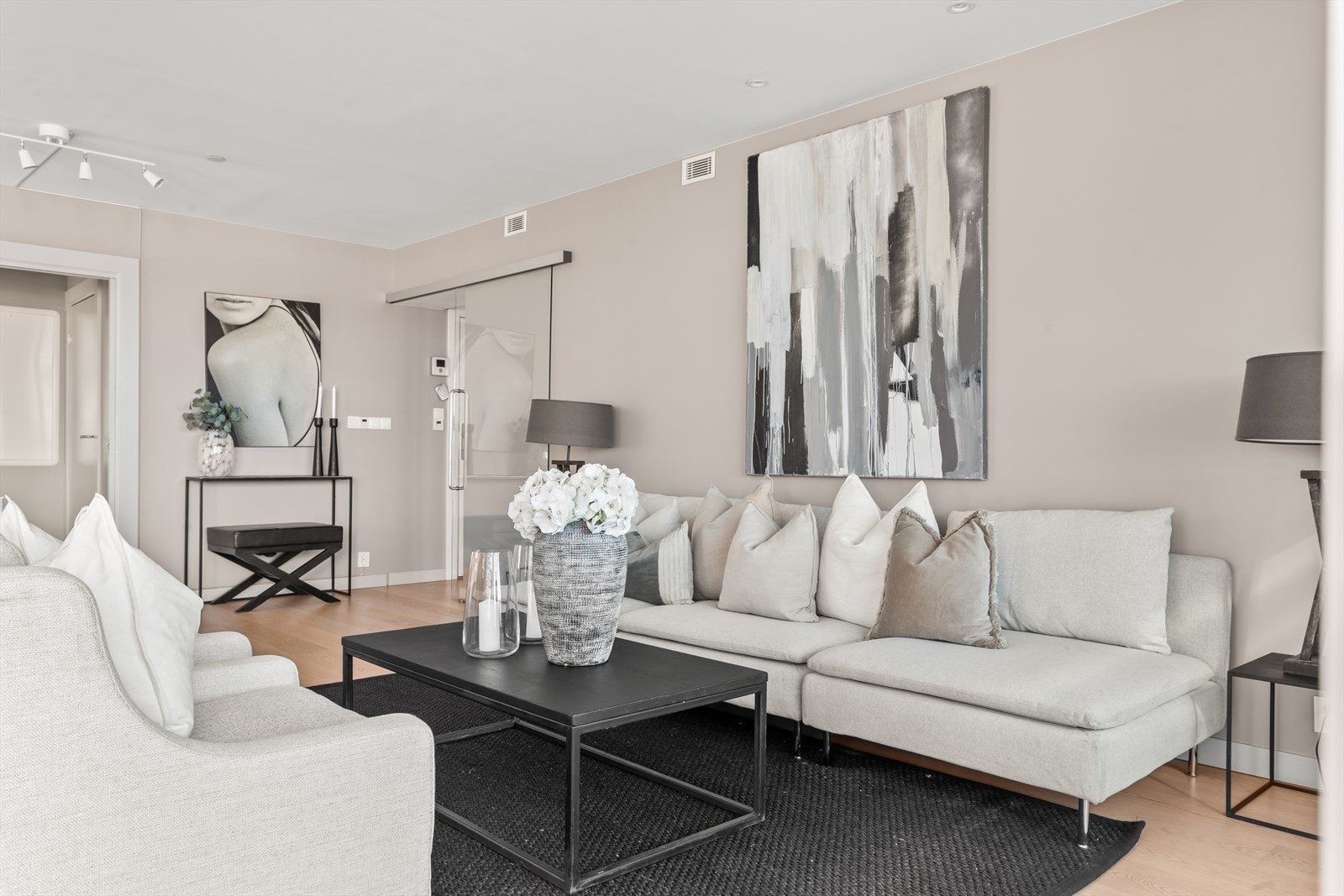 Flott designleilighet med god standard Galleribilde