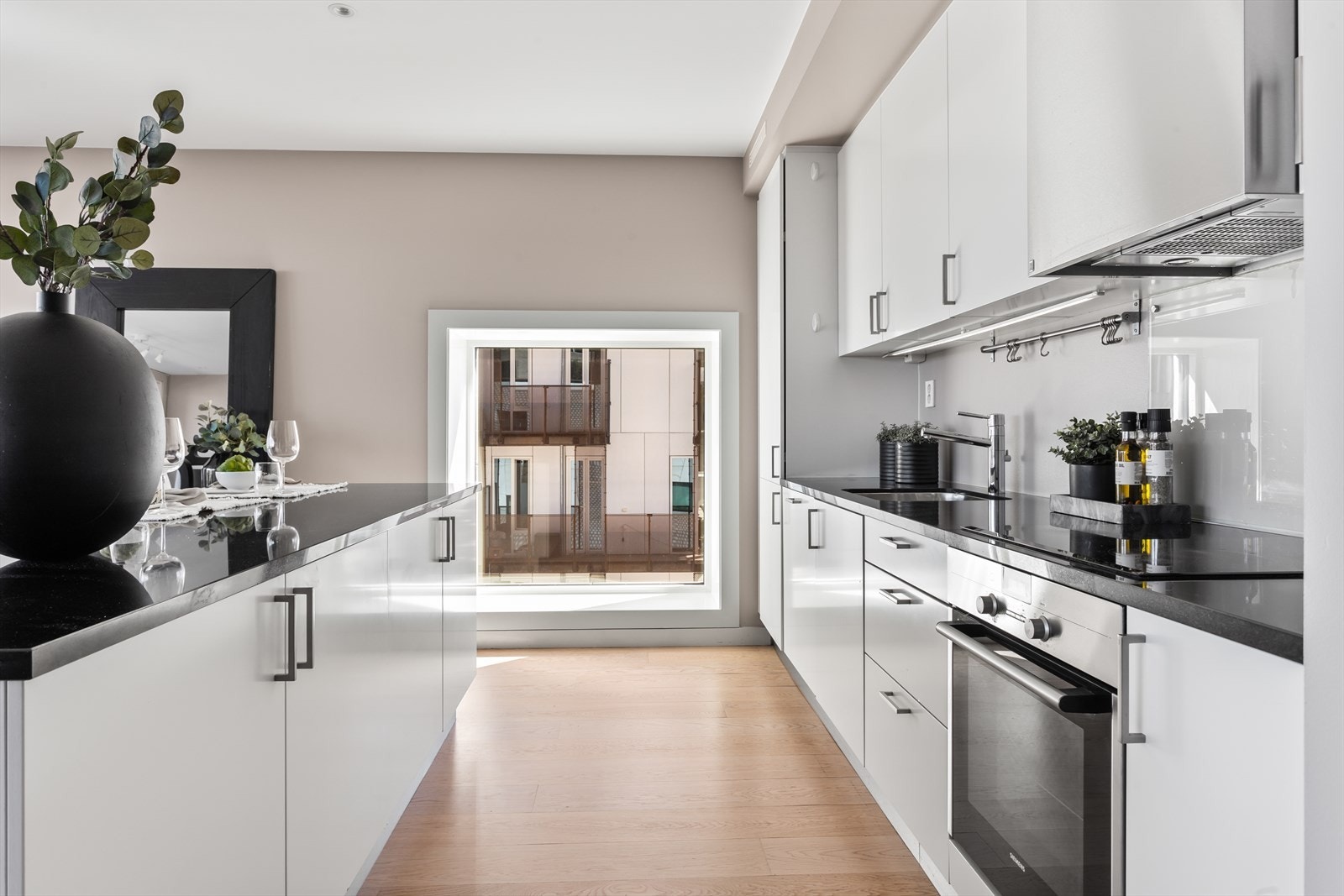 Fullintegrerte hvitevarer som medfølger Galleribilde