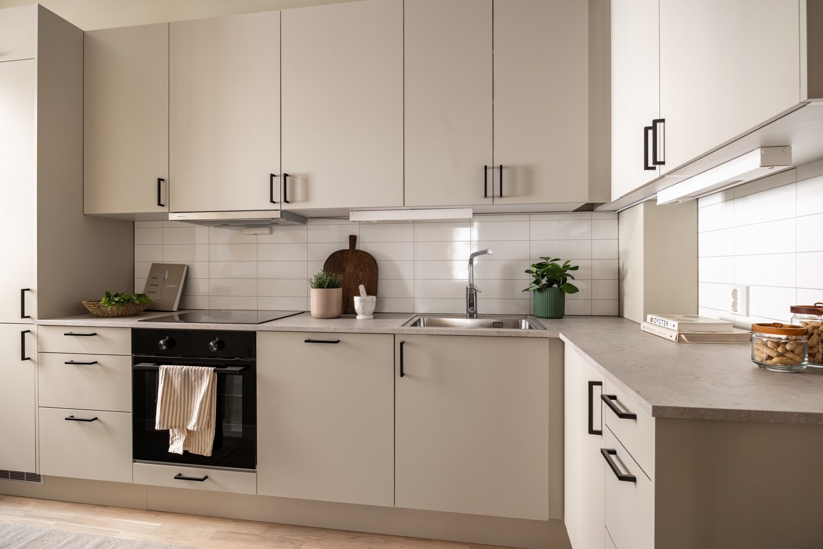 Ny og moderne kjøkkeninnredning fra 2025 Galleribilde