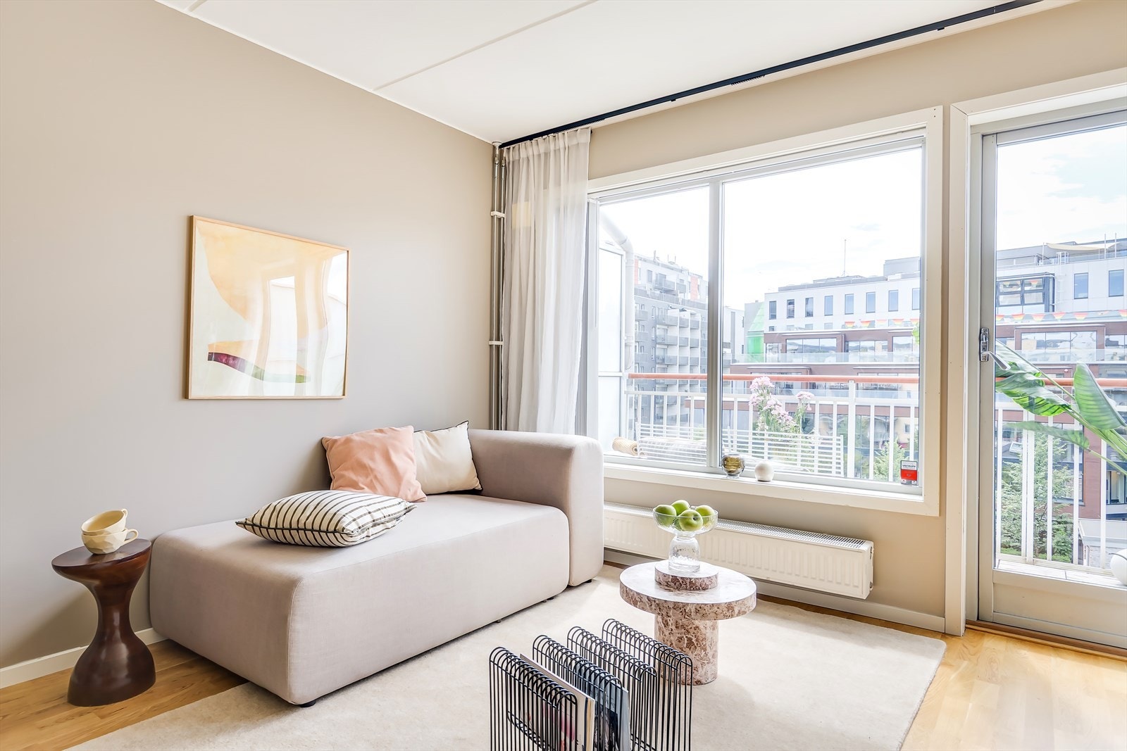 Sofakroken finner sin naturlige plass i hjørnet. Galleribilde