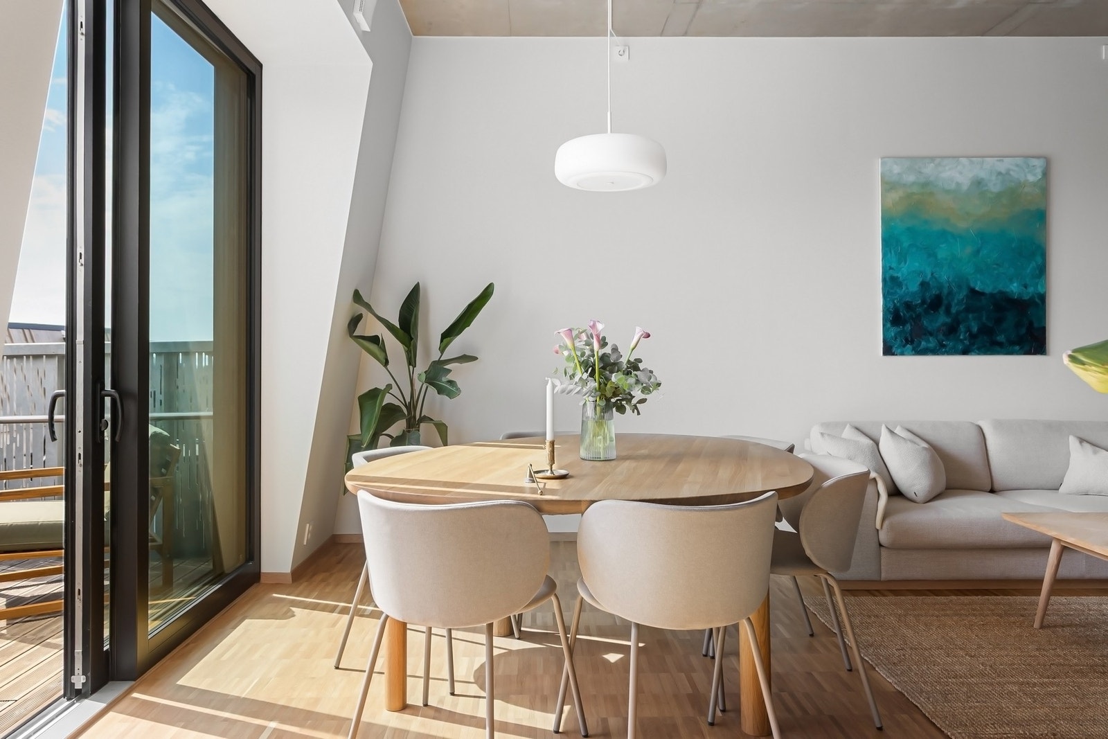 Unik takhøyde på over 3 meter. Galleribilde